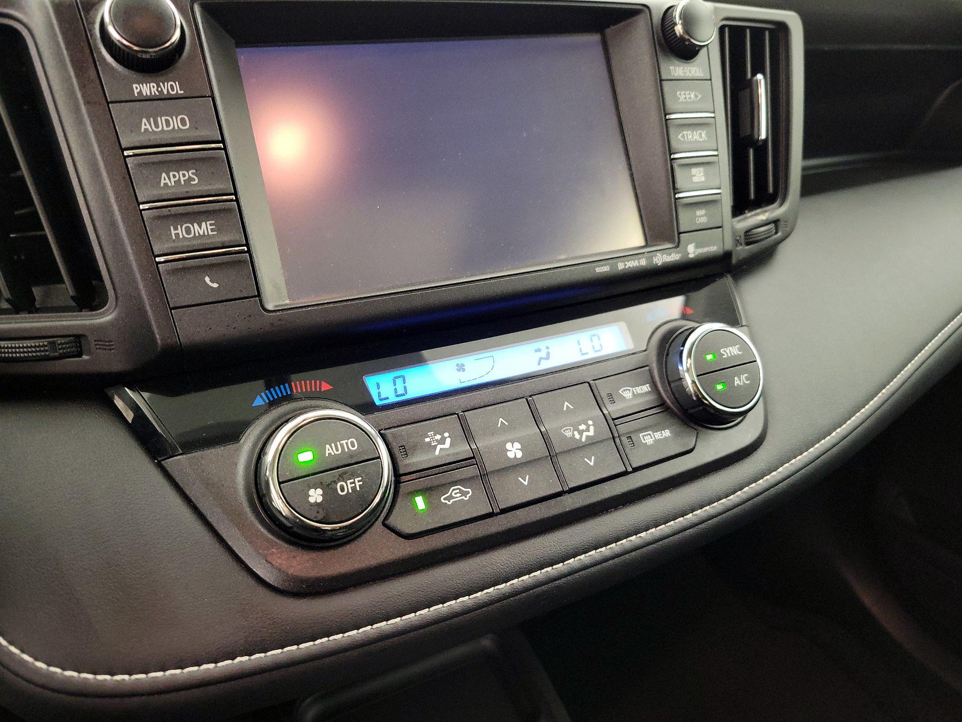 Thumbnail: 2016 Toyota RAV4 - 16