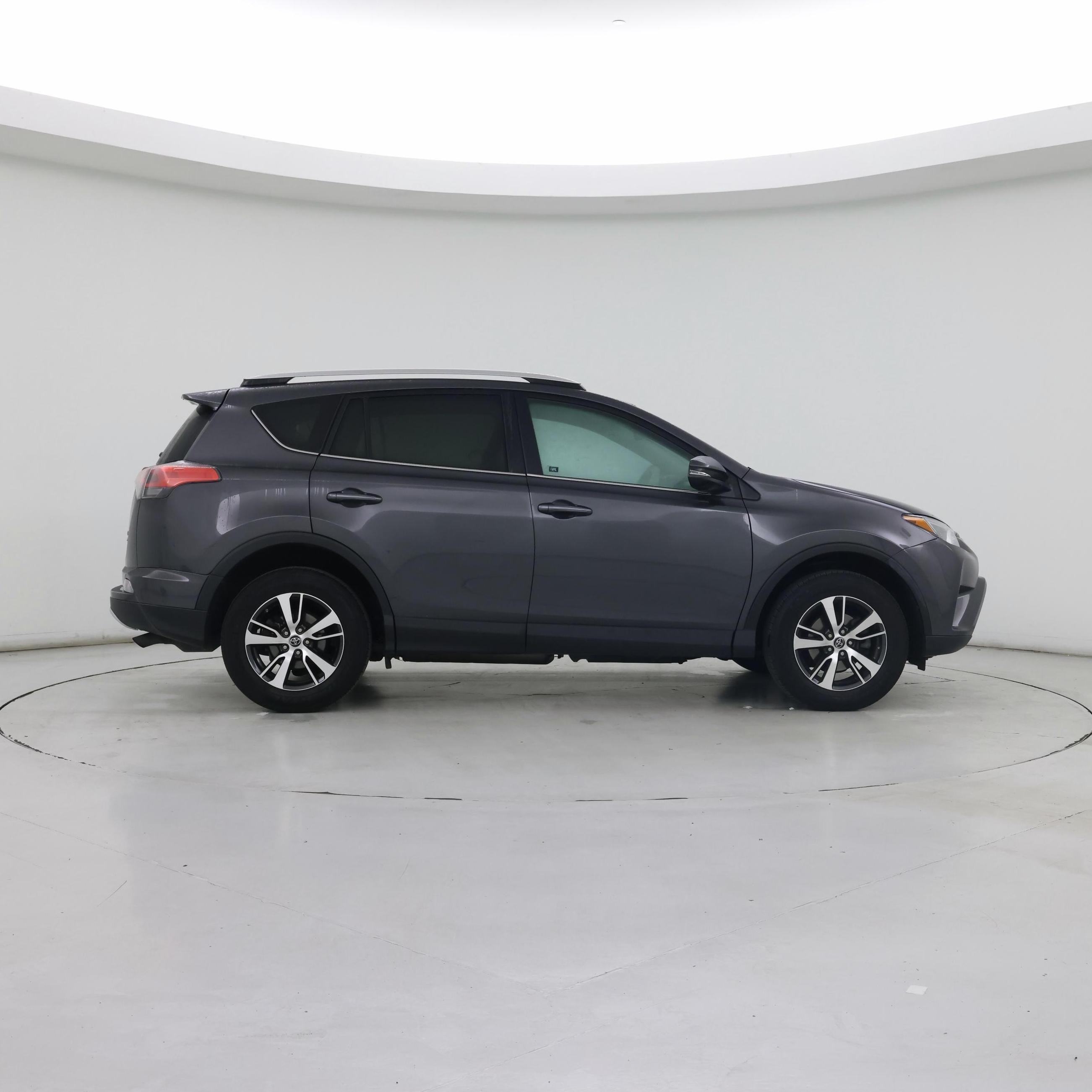 Thumbnail: 2016 Toyota RAV4 - 7