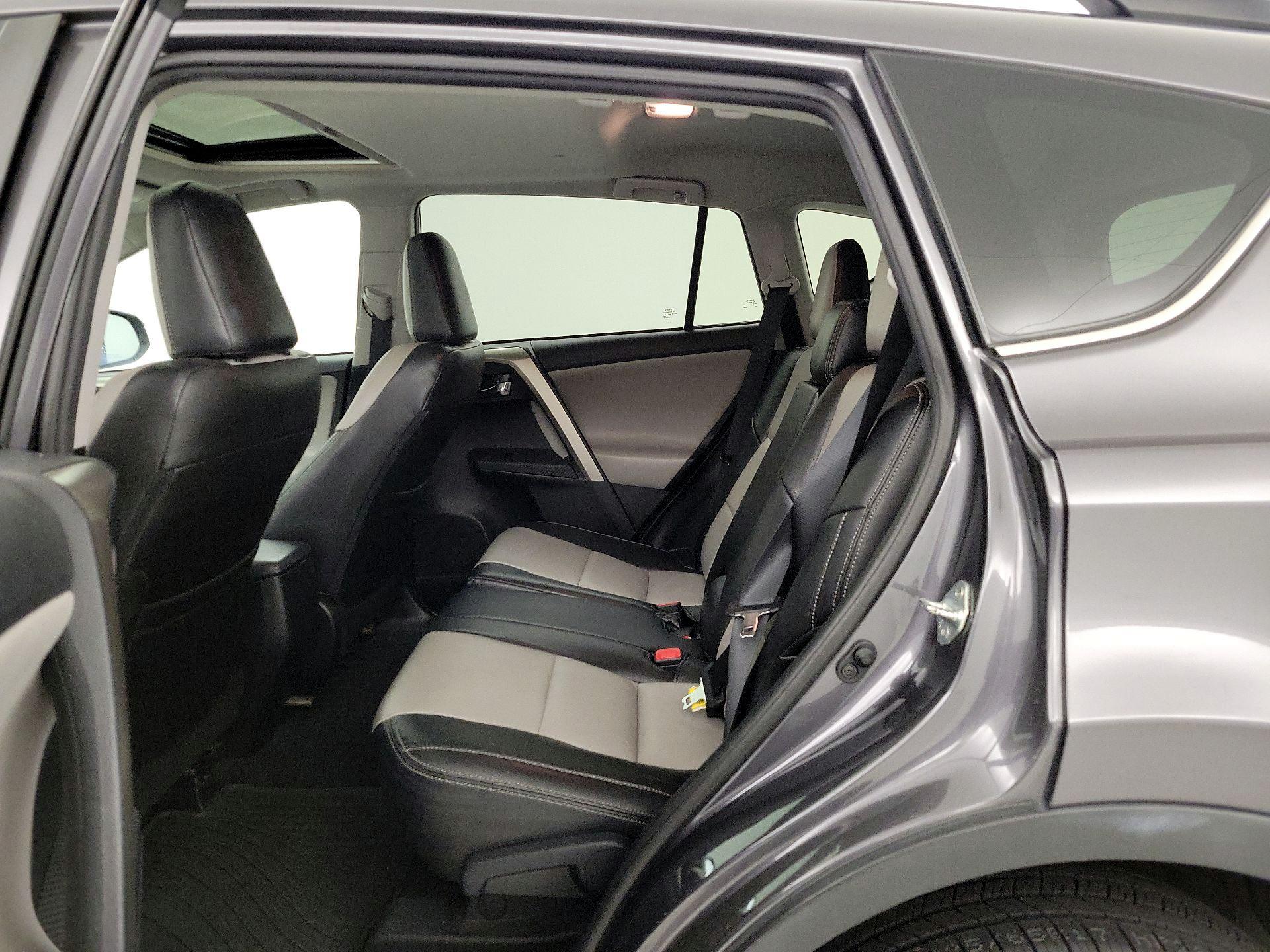 Thumbnail: 2014 Toyota RAV4 - 19