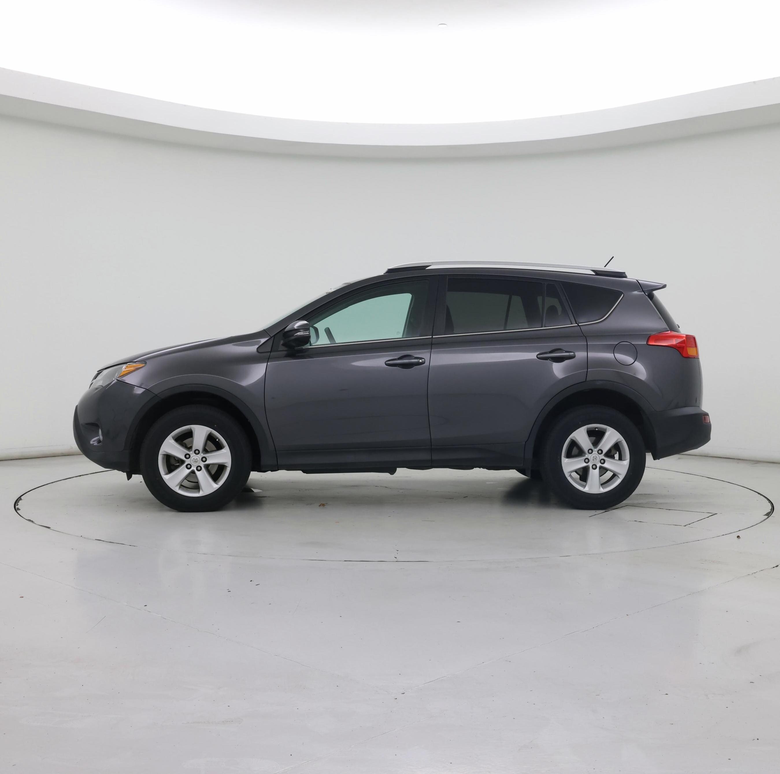 Thumbnail: 2014 Toyota RAV4 - 3