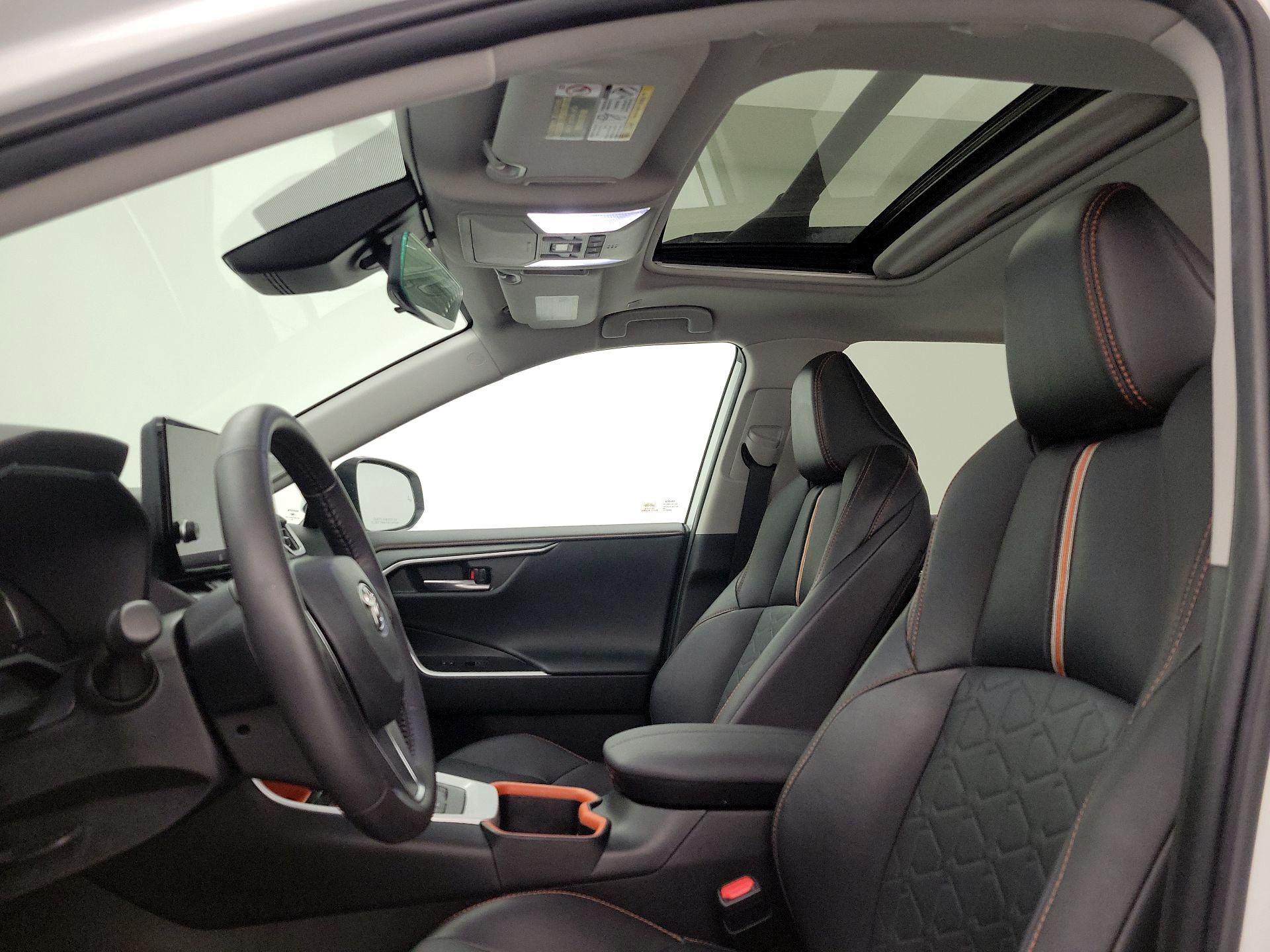 Thumbnail: 2023 Toyota RAV4 - 18