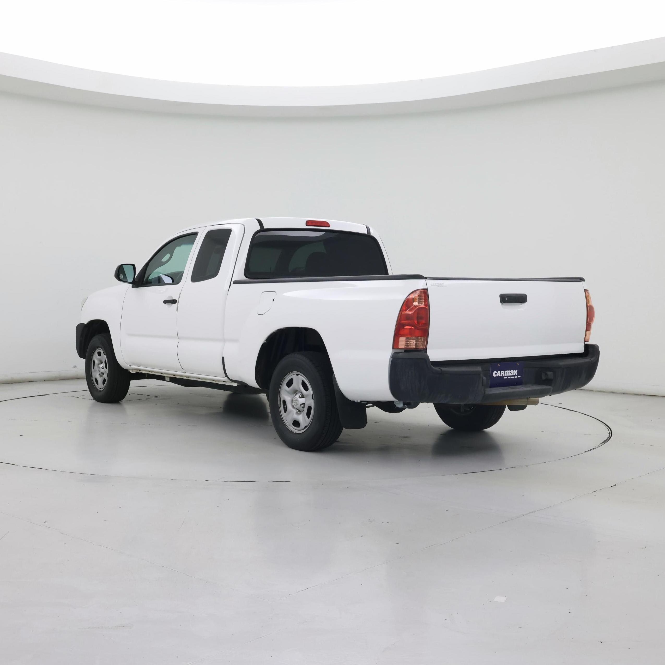 Thumbnail: 2015 Toyota Tacoma - 2