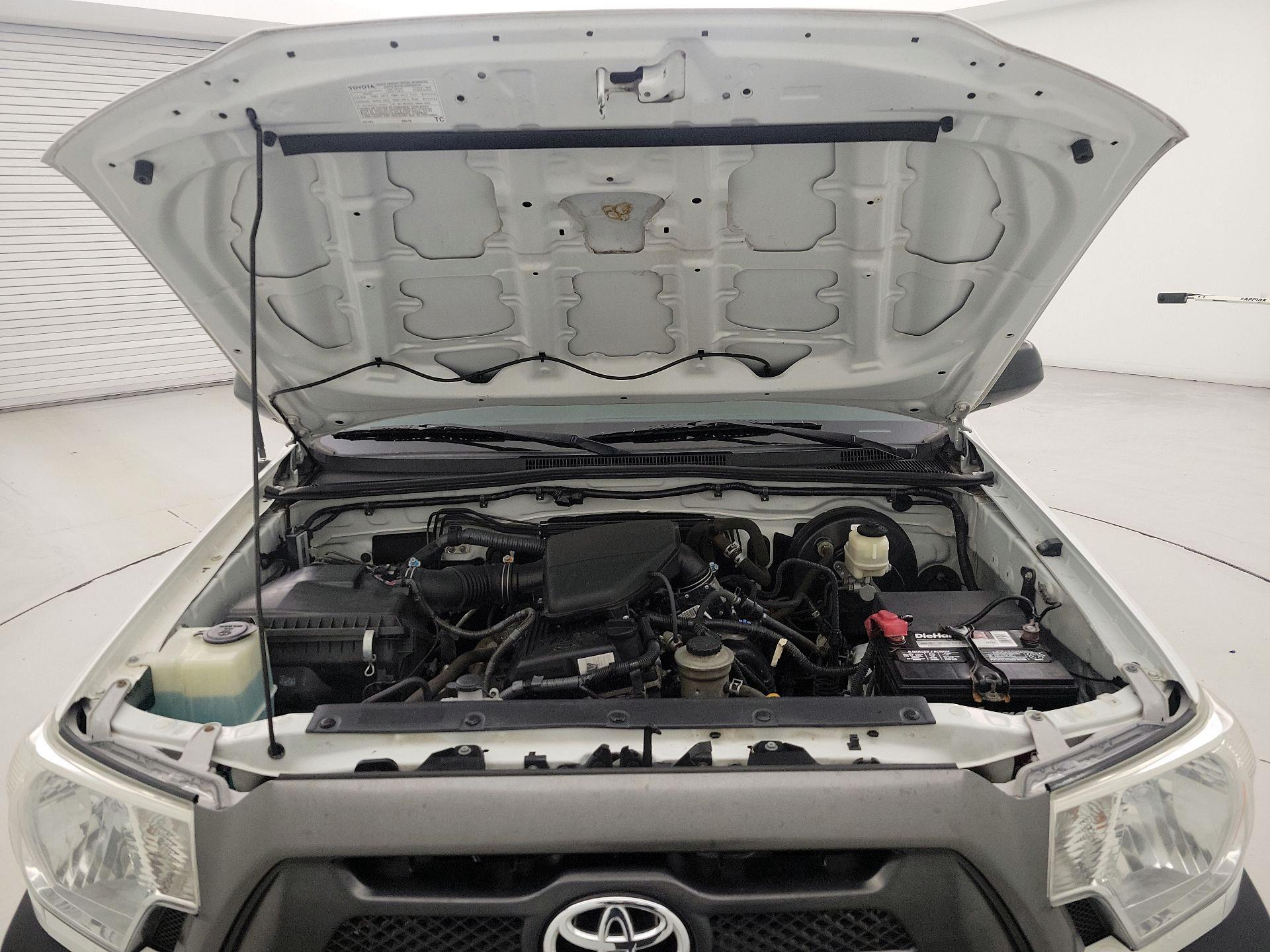 Thumbnail: 2015 Toyota Tacoma - 19