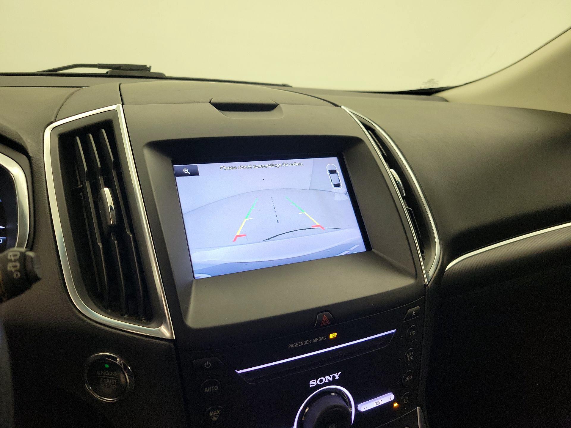 Thumbnail: 2015 Ford Edge - 14