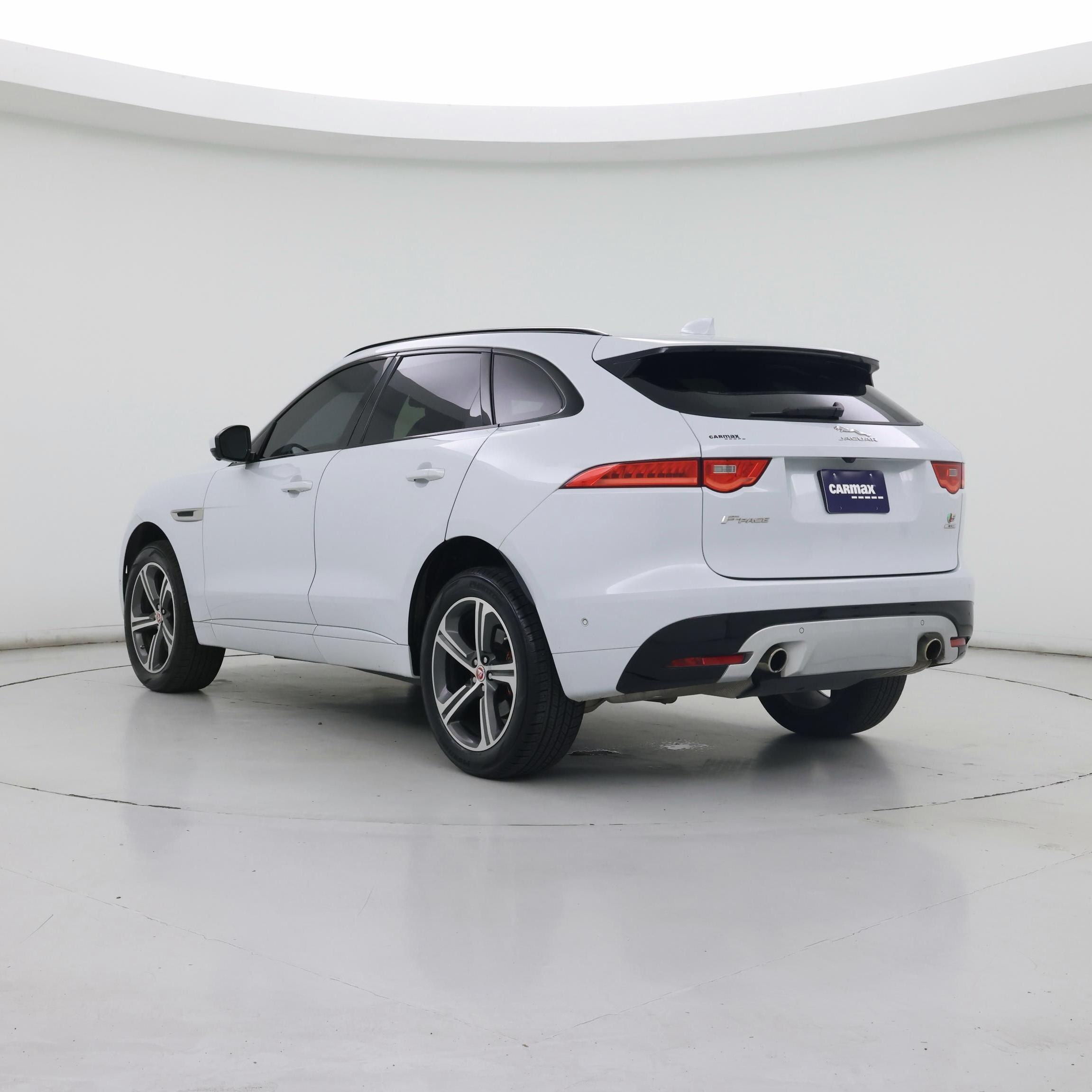 Thumbnail: 2018 Jaguar F-Pace - 2