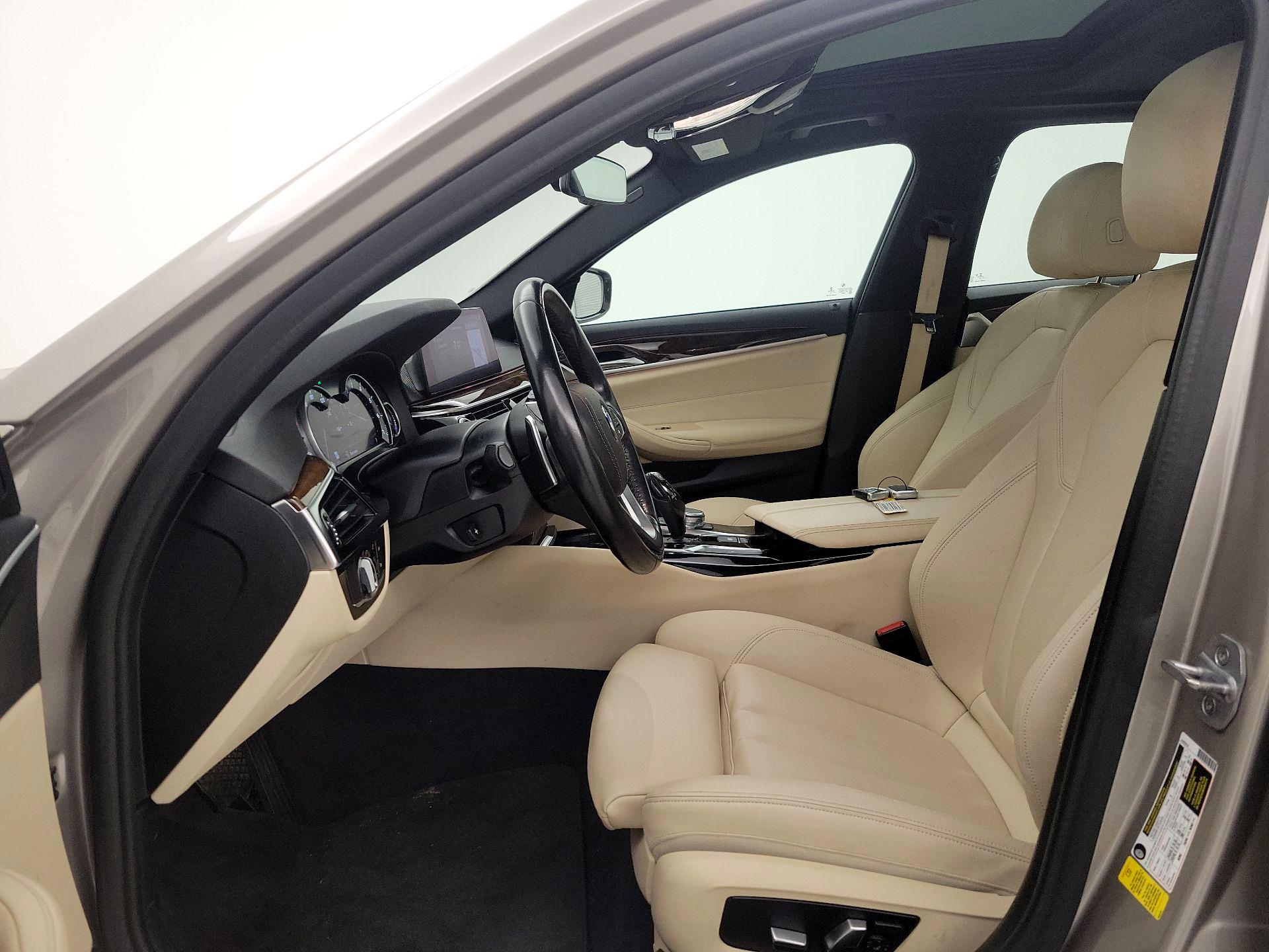 Thumbnail: 2019 BMW 5 Series - 11