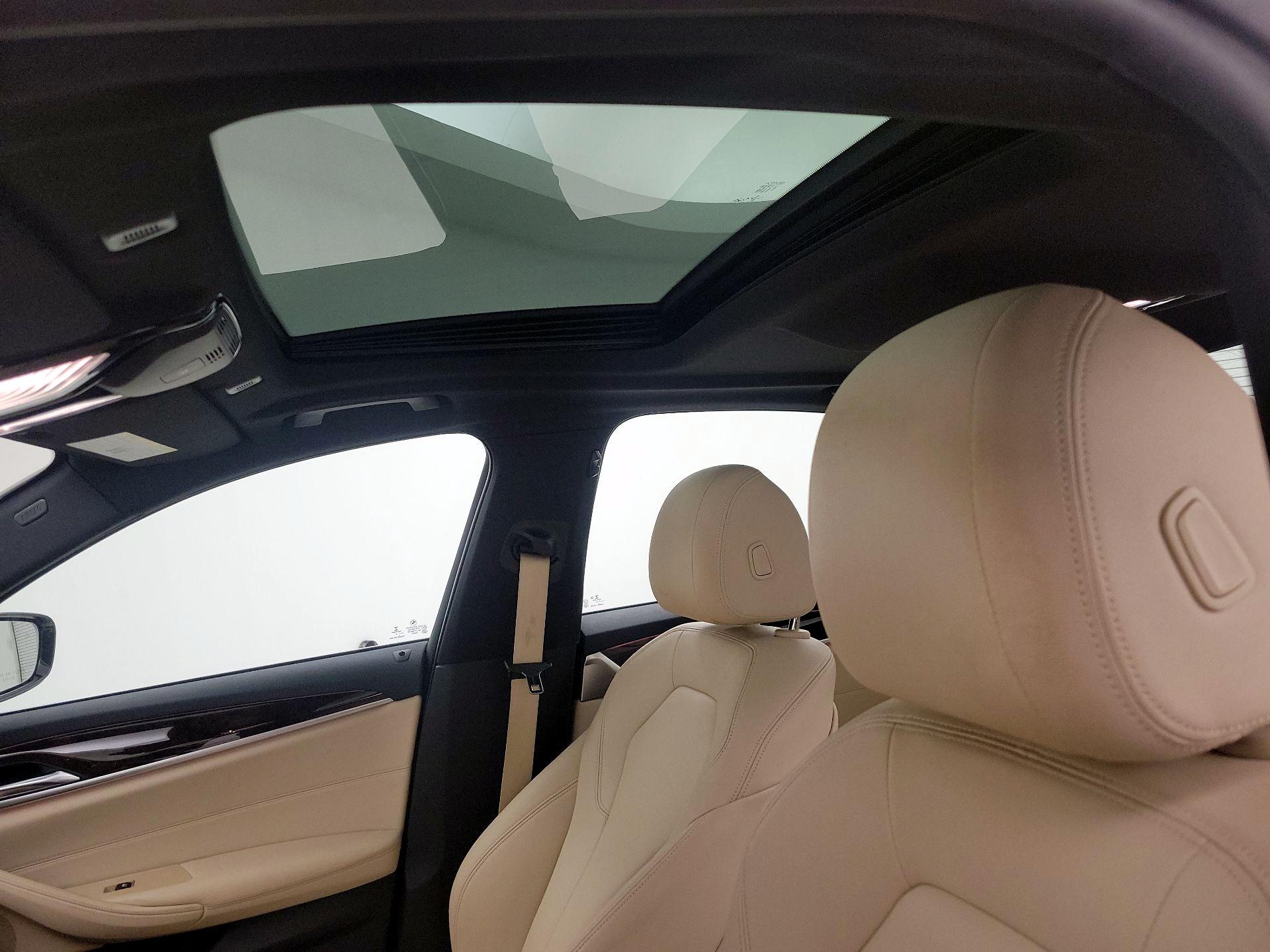 Thumbnail: 2019 BMW 5 Series - 18