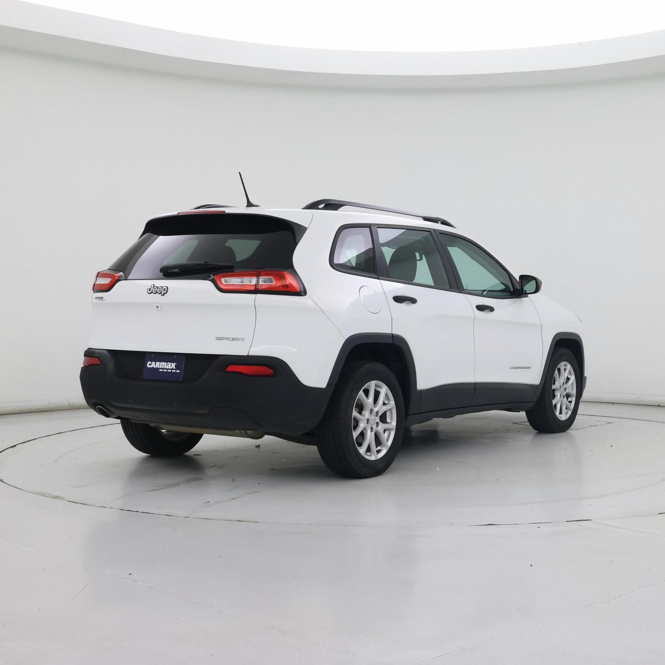 Thumbnail: 2015 Jeep Cherokee - 8
