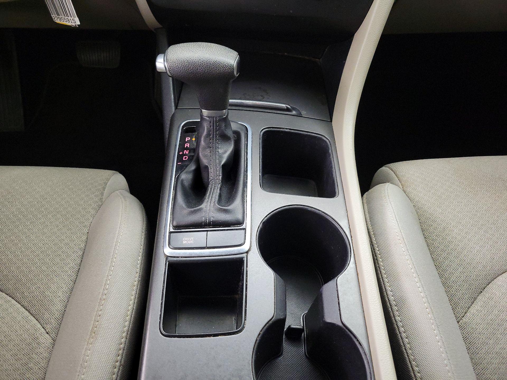 Thumbnail: 2016 Kia Optima - 17