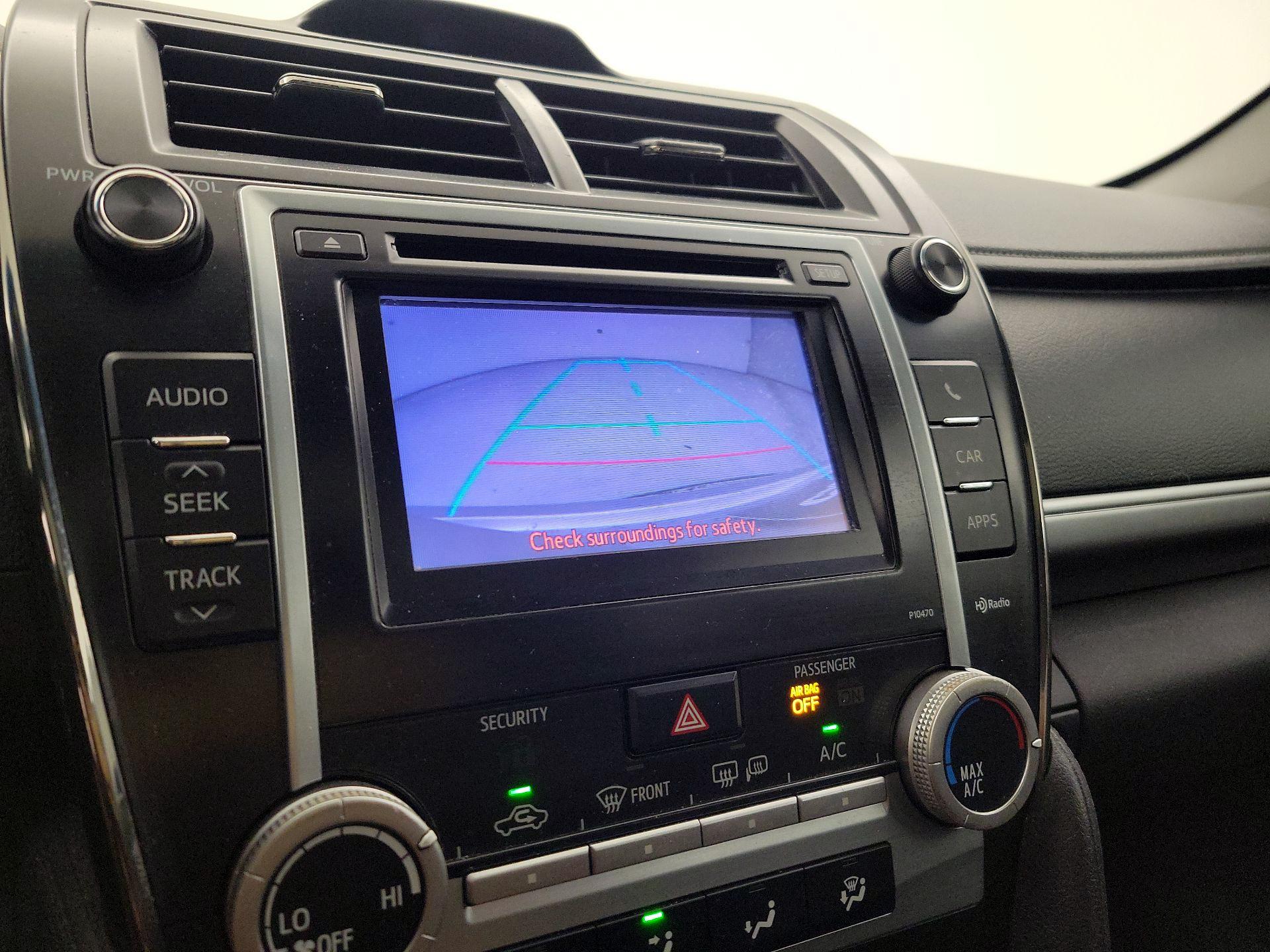 Thumbnail: 2014 Toyota Camry - 14