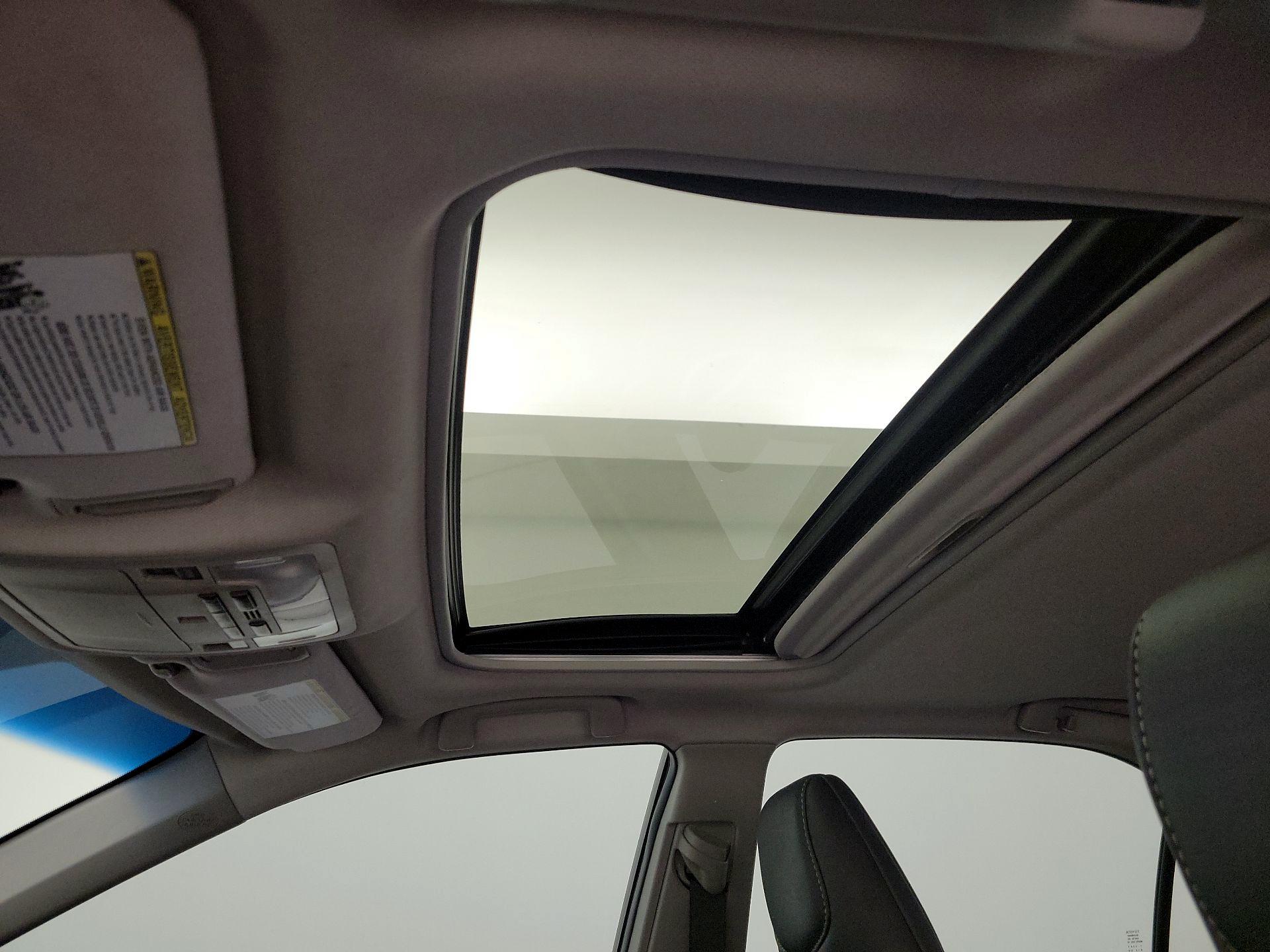 Thumbnail: 2014 Toyota Camry - 19