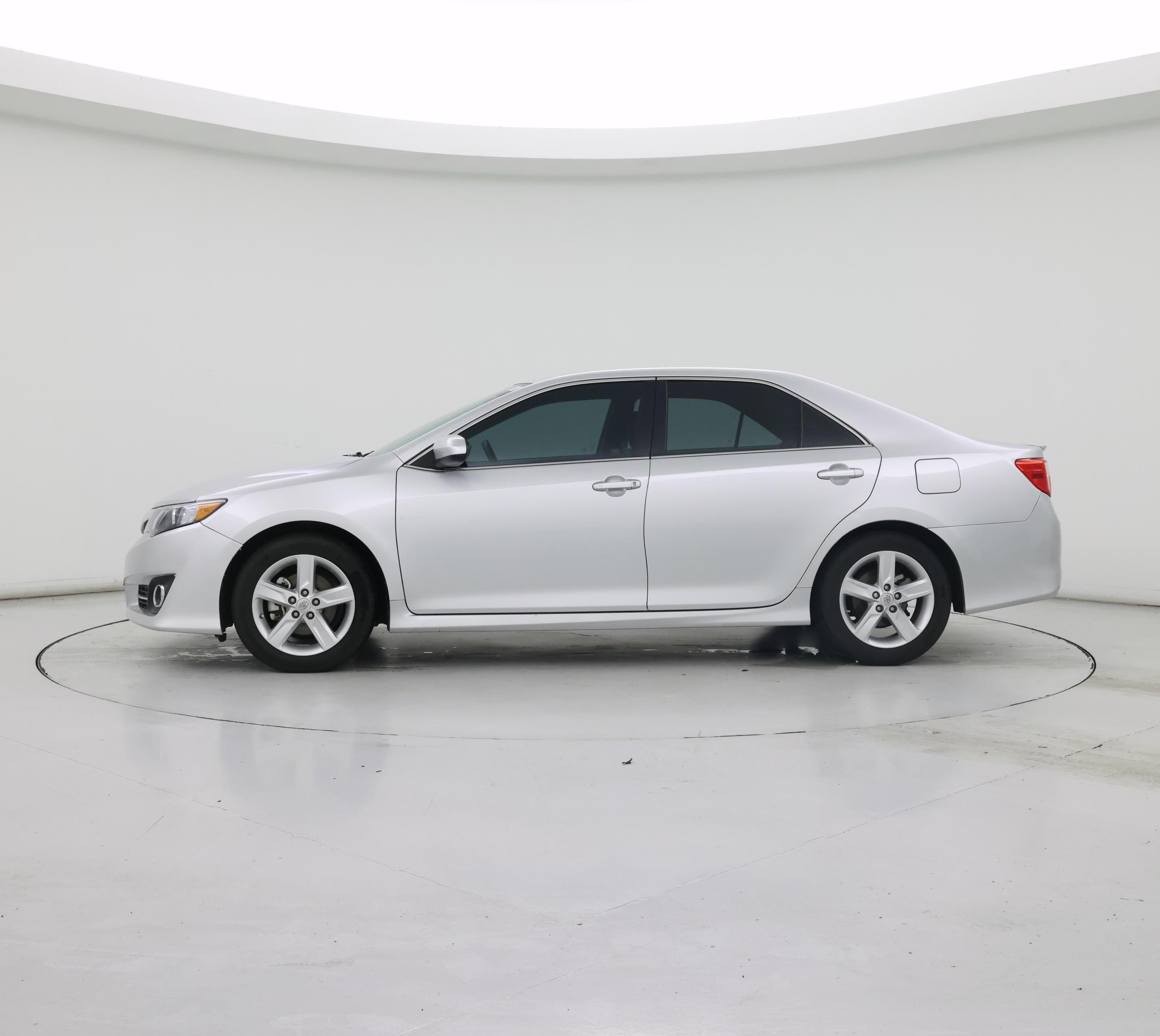 Thumbnail: 2014 Toyota Camry - 3