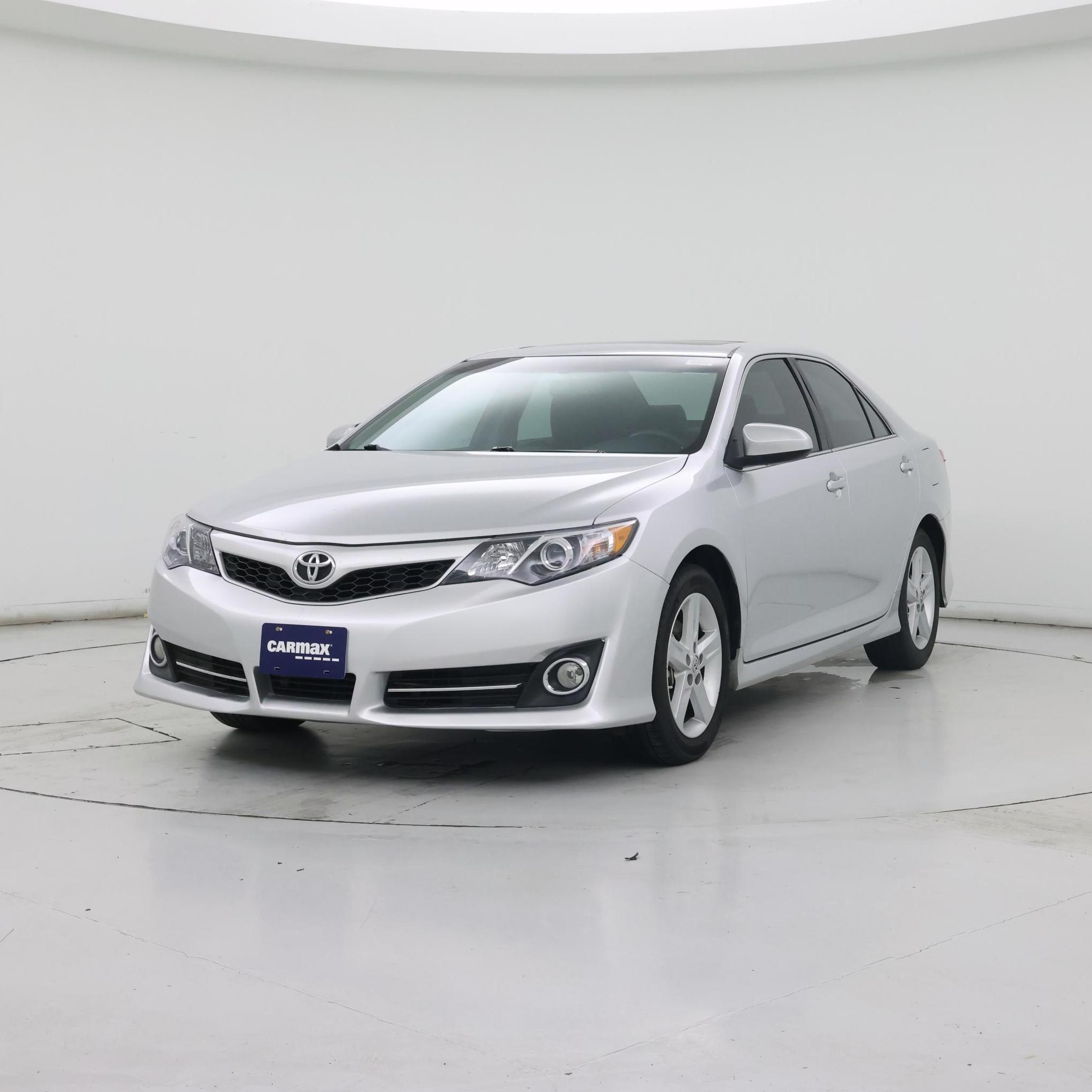 Thumbnail: 2014 Toyota Camry - 4