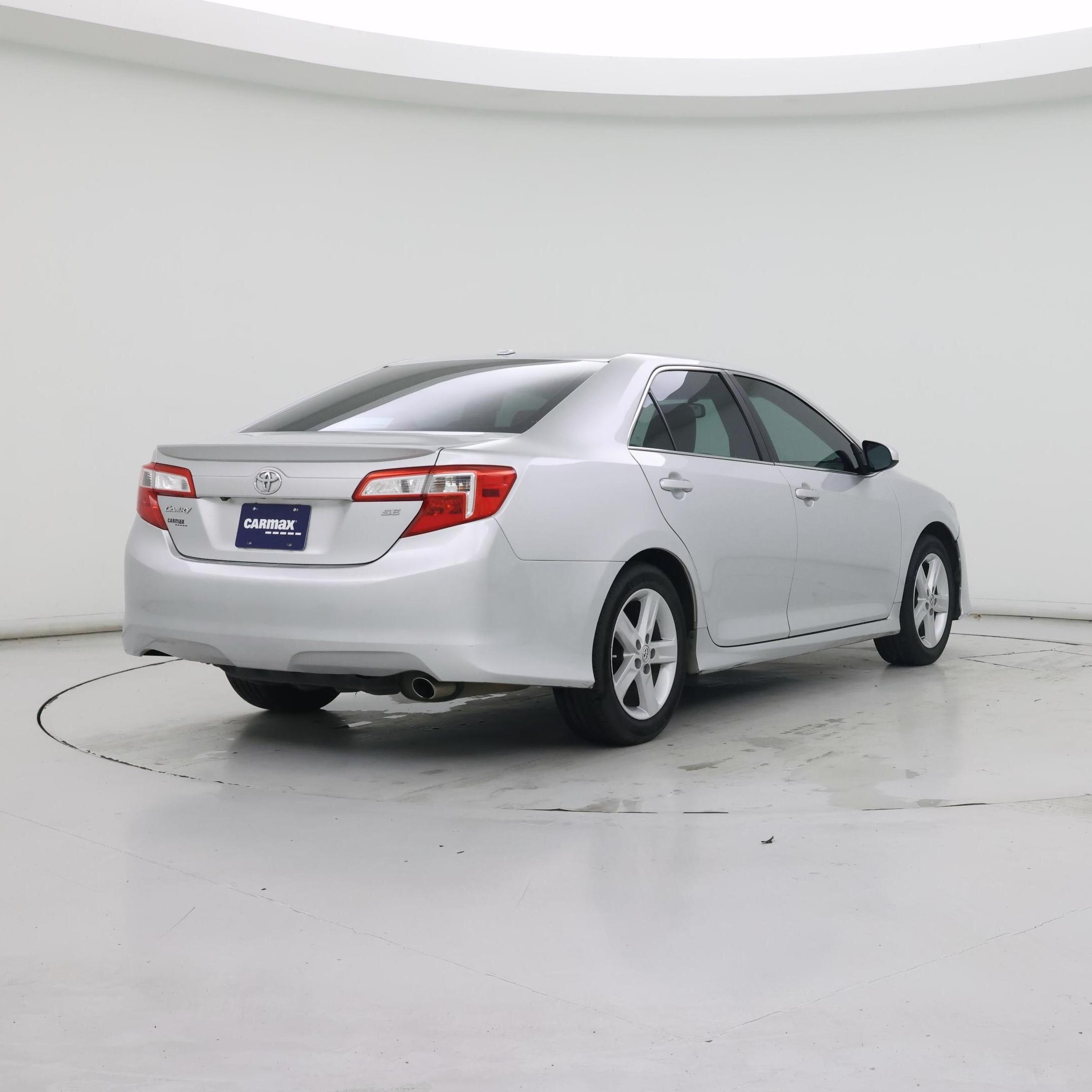 Thumbnail: 2014 Toyota Camry - 8