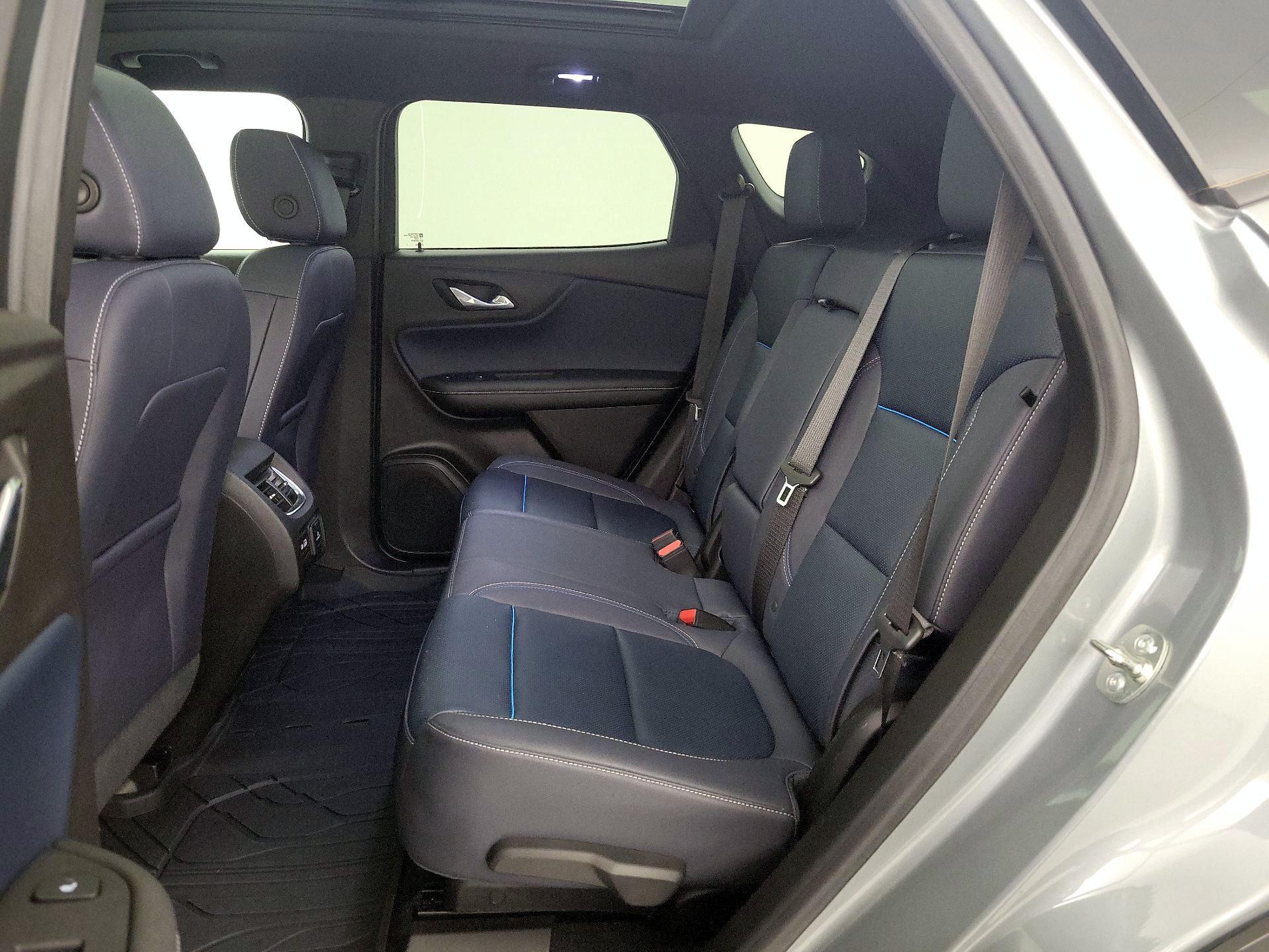 Thumbnail: 2023 Chevrolet Blazer - 20