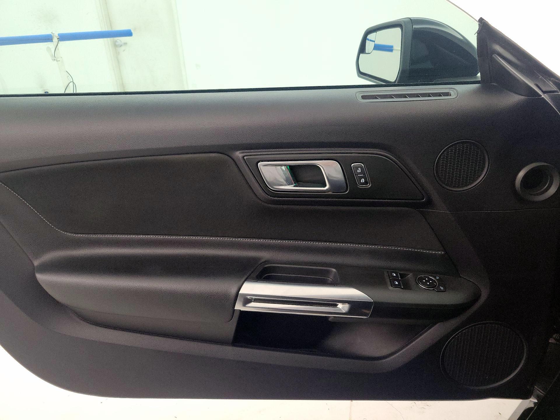 Thumbnail: 2019 Ford Mustang - 12