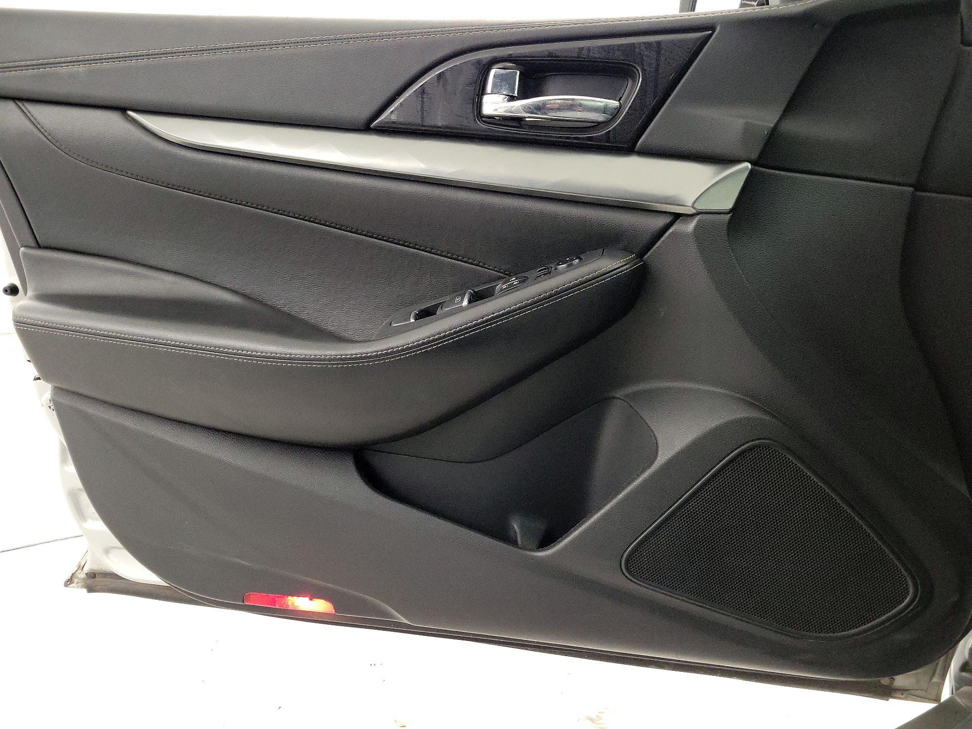 Thumbnail: 2021 Nissan Maxima - 12