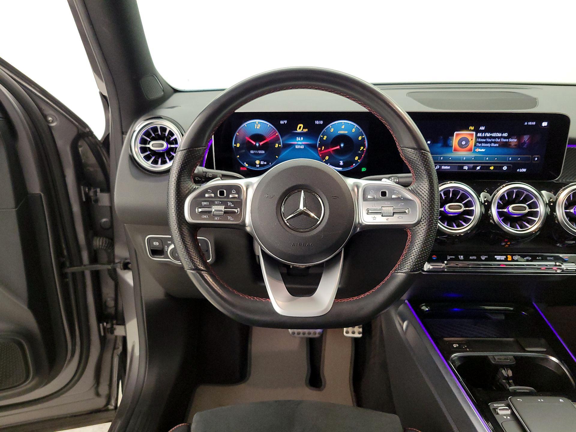 Thumbnail: 2021 Mercedes-Benz GLB - 10