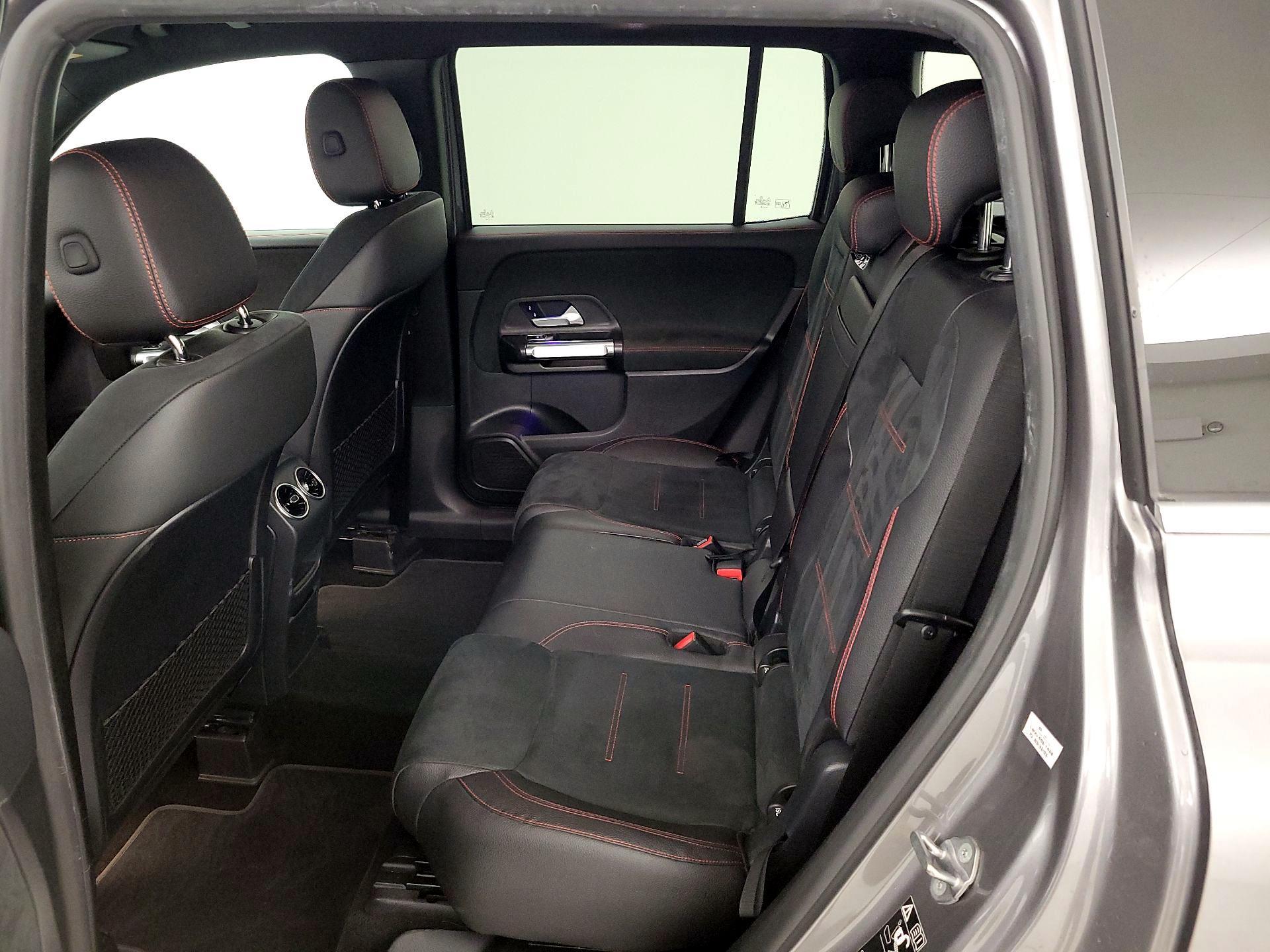 Thumbnail: 2021 Mercedes-Benz GLB - 19