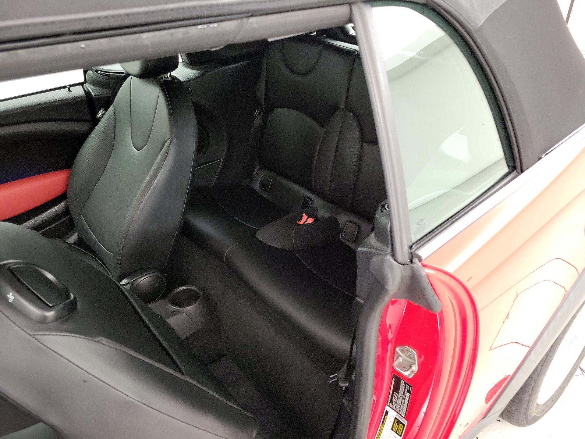 Thumbnail: 2015 MINI Cooper - 17