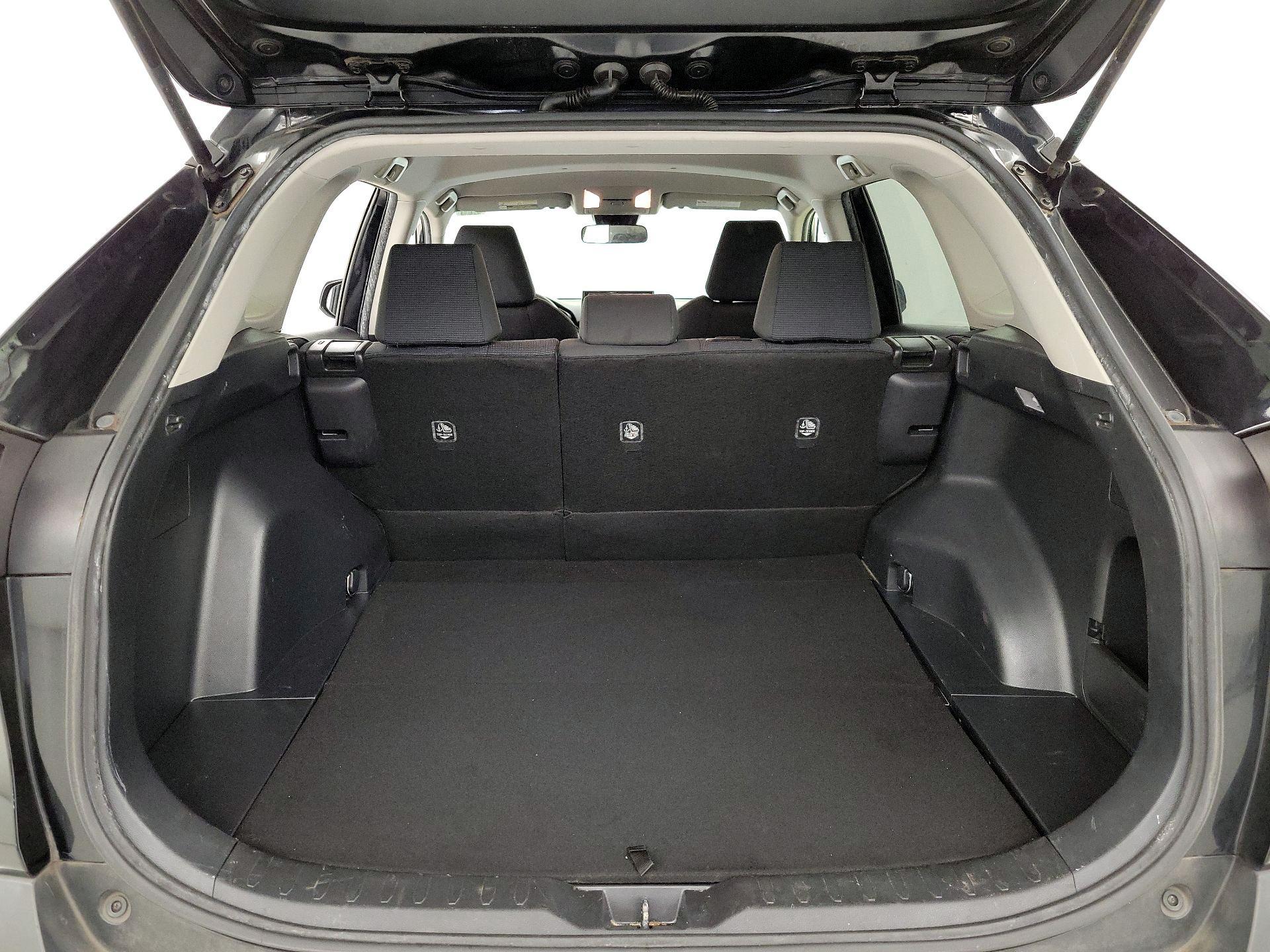 Thumbnail: 2020 Toyota RAV4 - 19