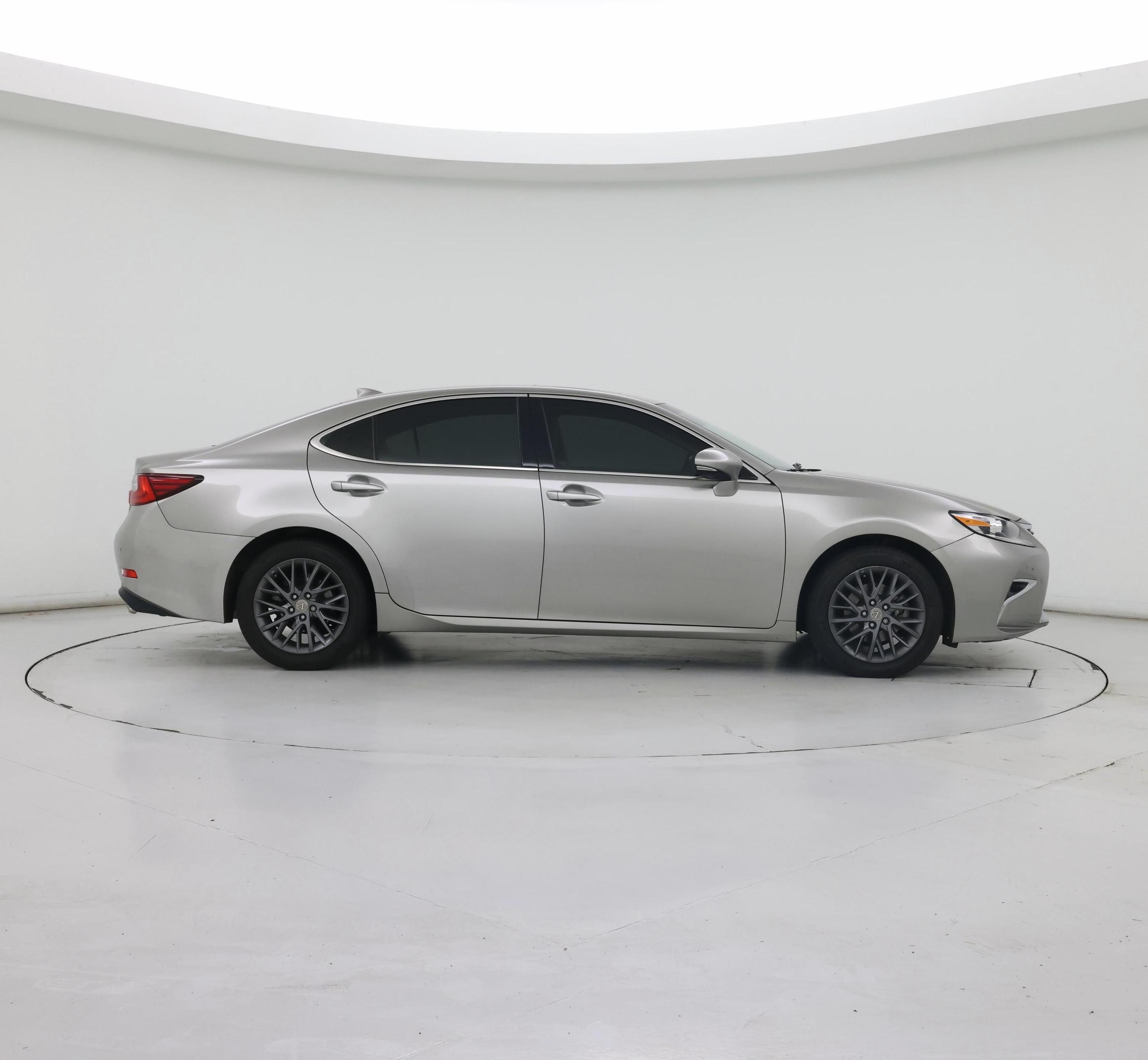 Thumbnail: 2018 Lexus ES - 7