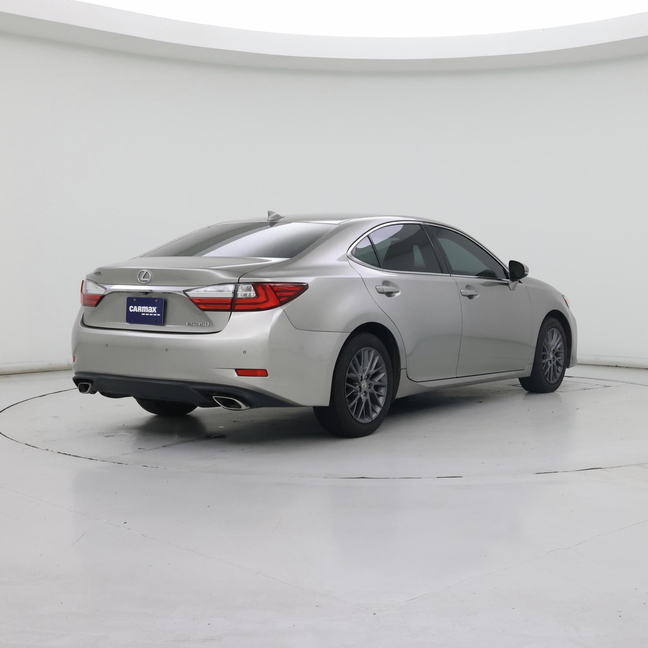 Thumbnail: 2018 Lexus ES - 8