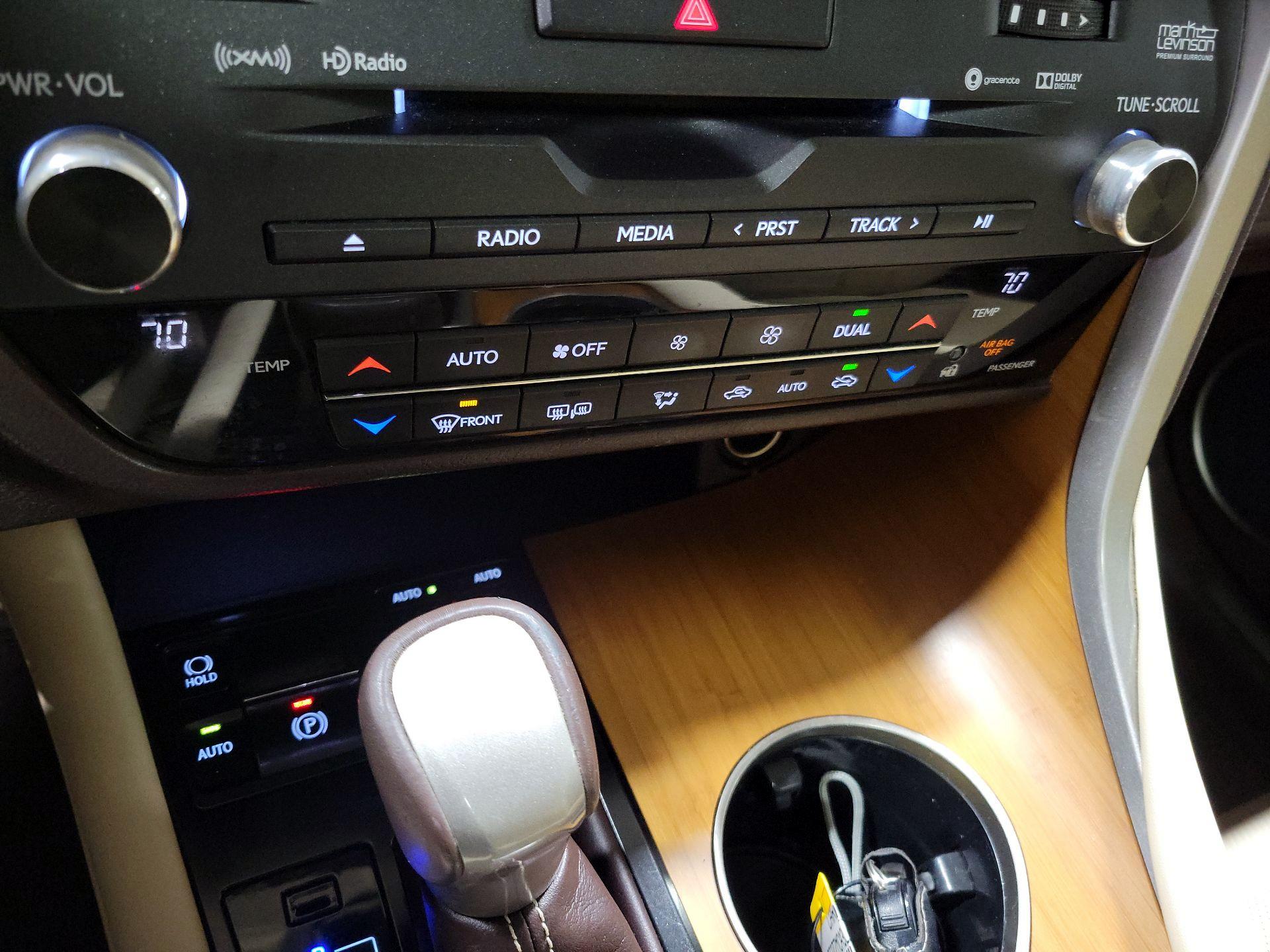 Thumbnail: 2018 Lexus RX - 17