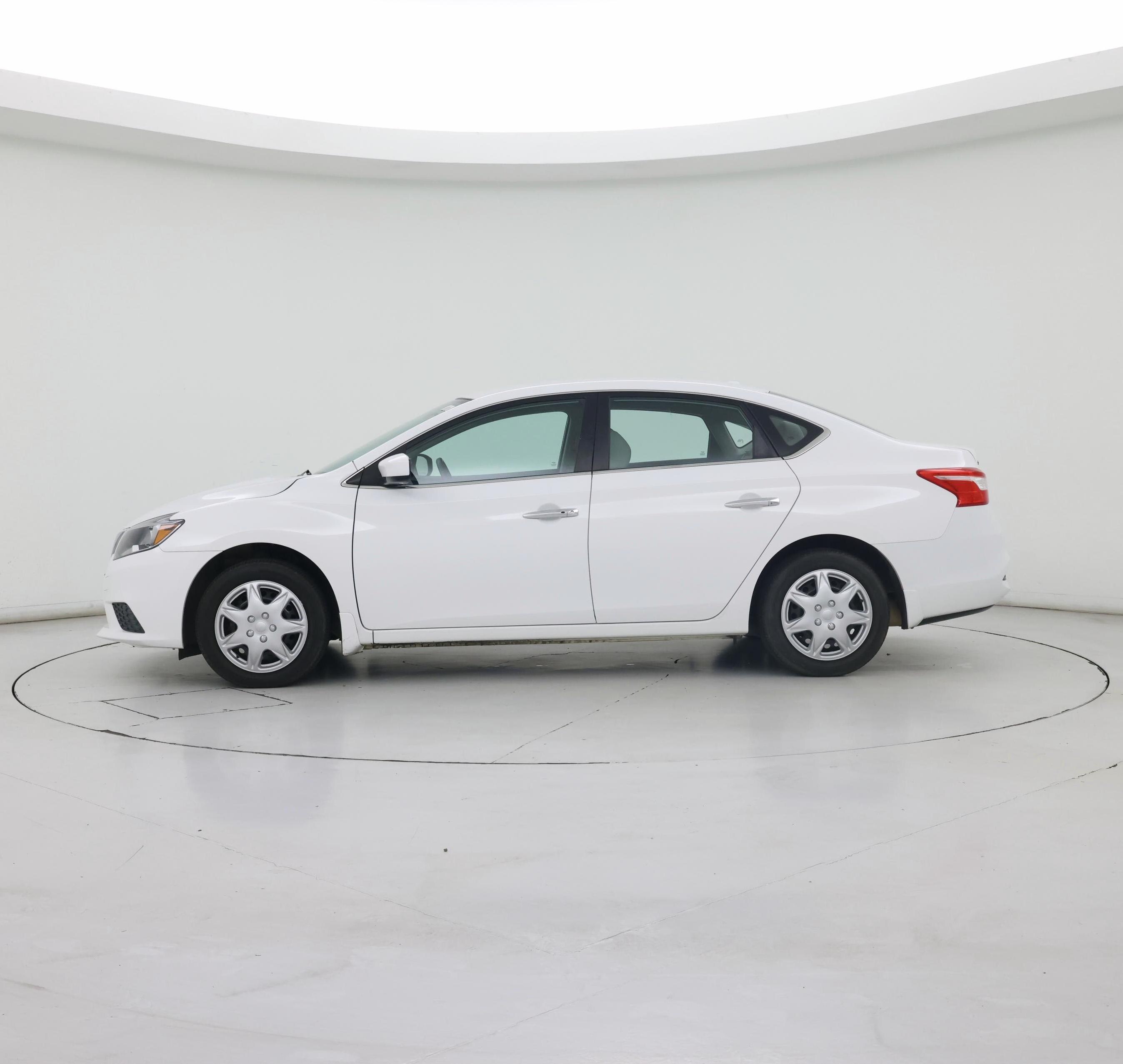 Thumbnail: 2016 Nissan Sentra - 3