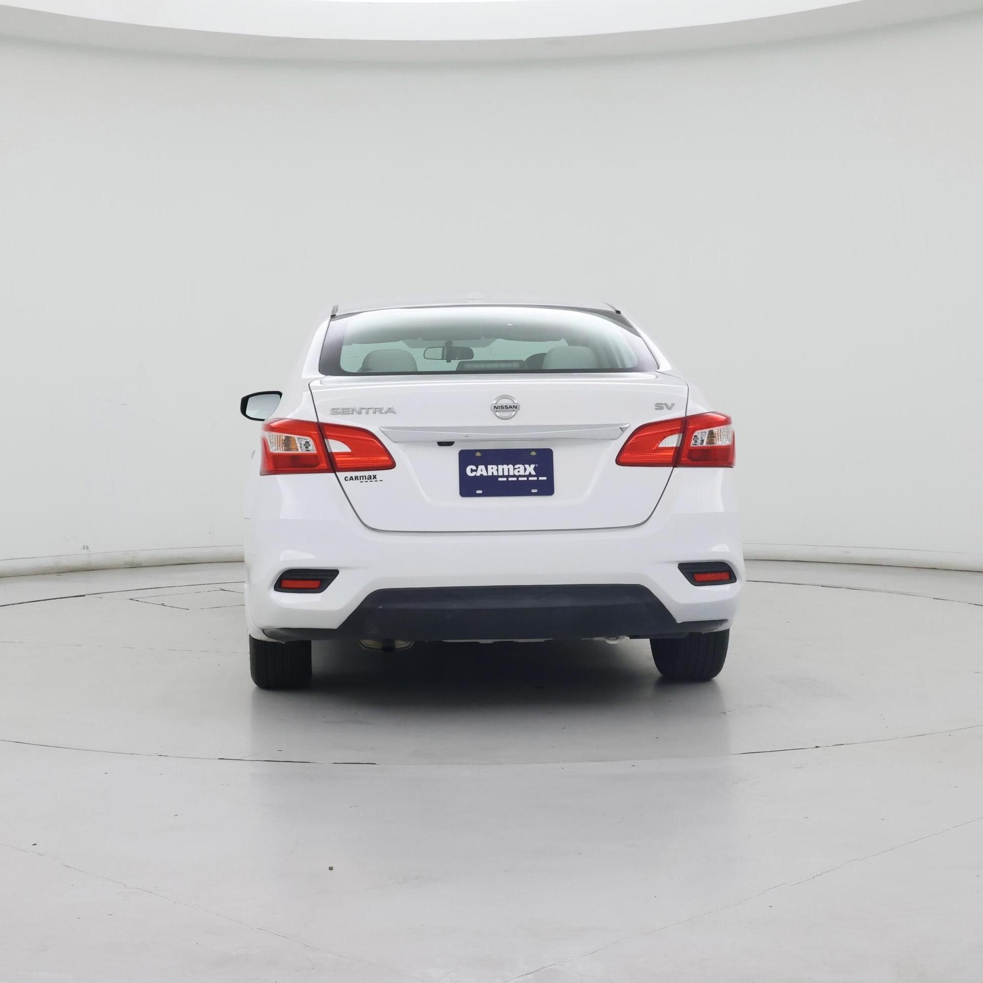 Thumbnail: 2016 Nissan Sentra - 6