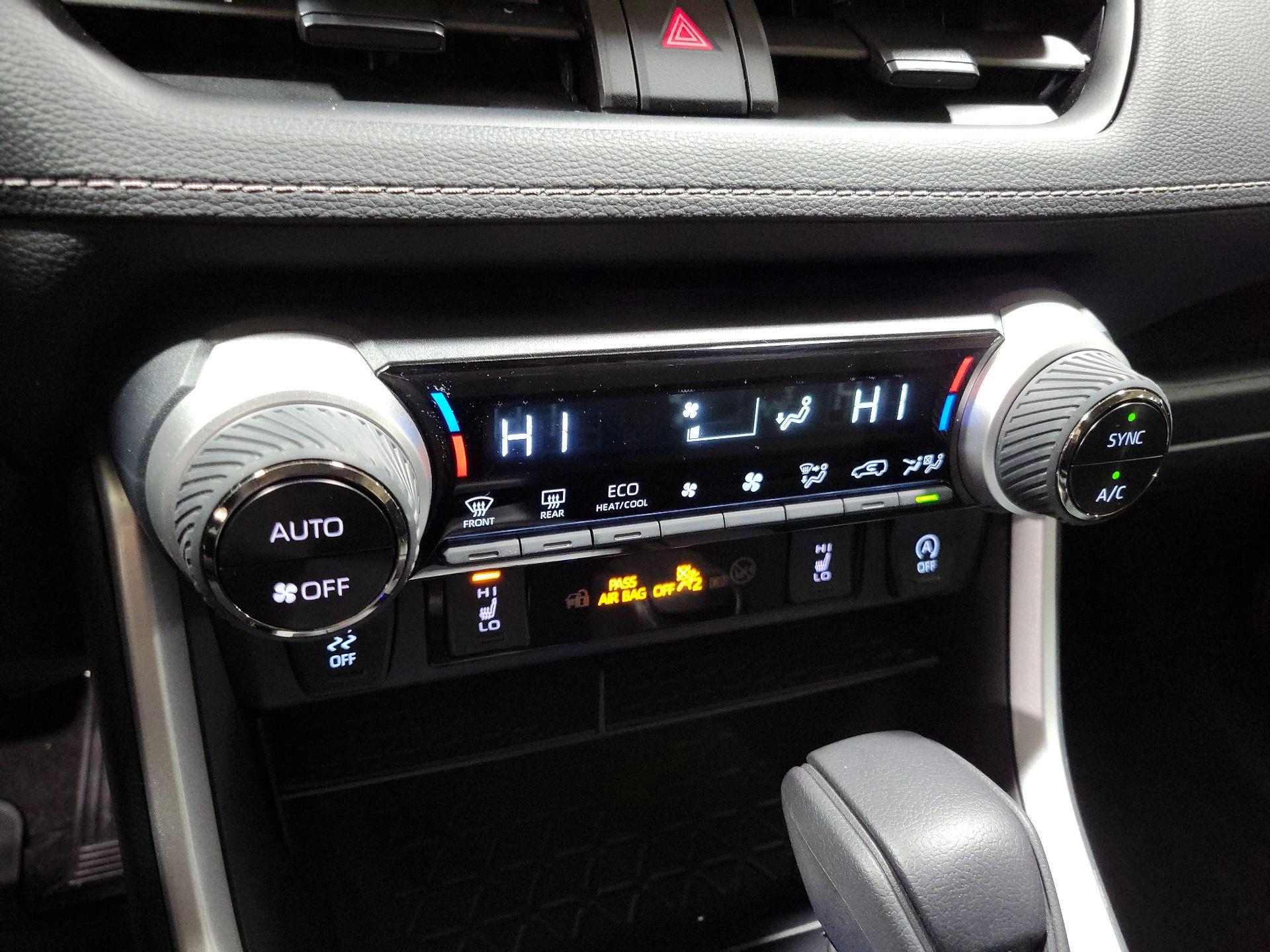 Thumbnail: 2024 Toyota RAV4 - 16