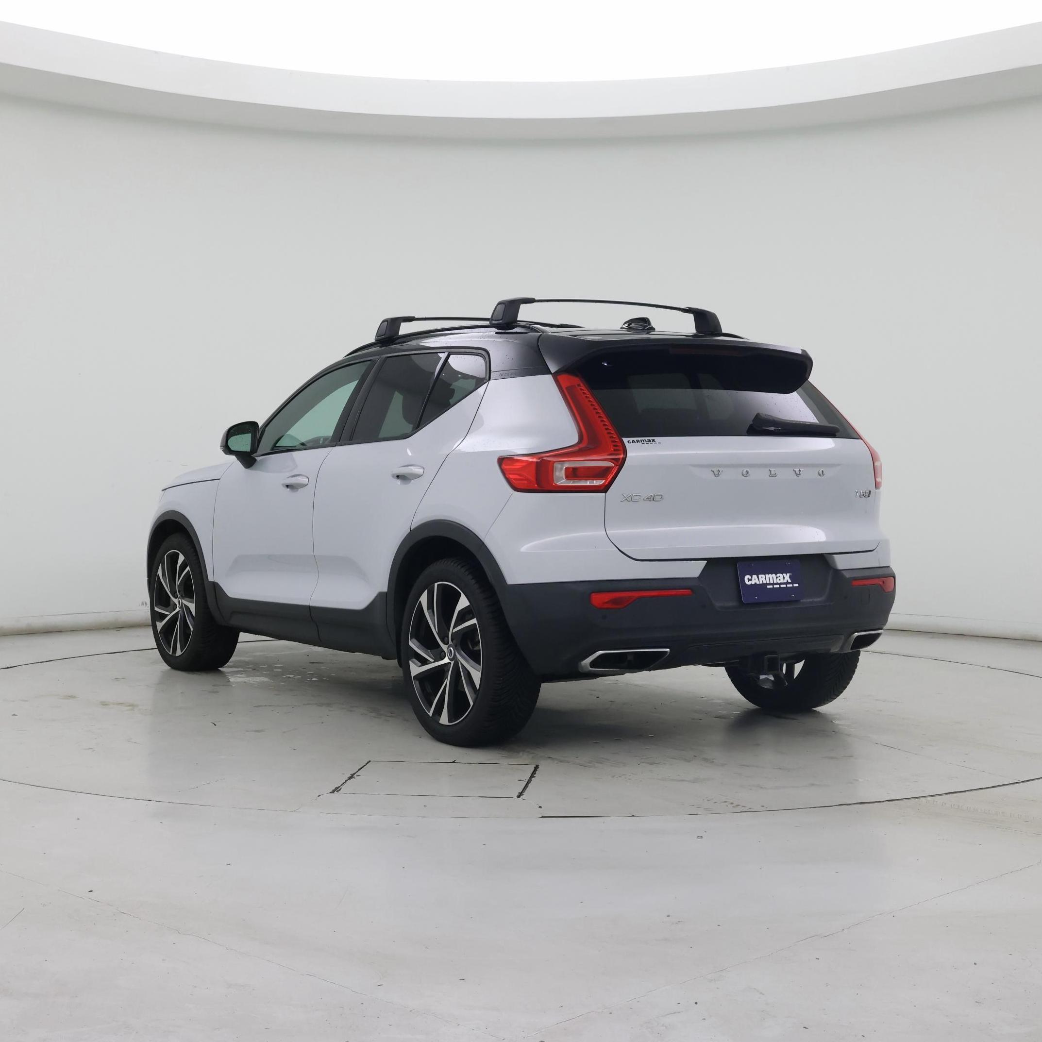 Thumbnail: 2020 Volvo XC40 - 2