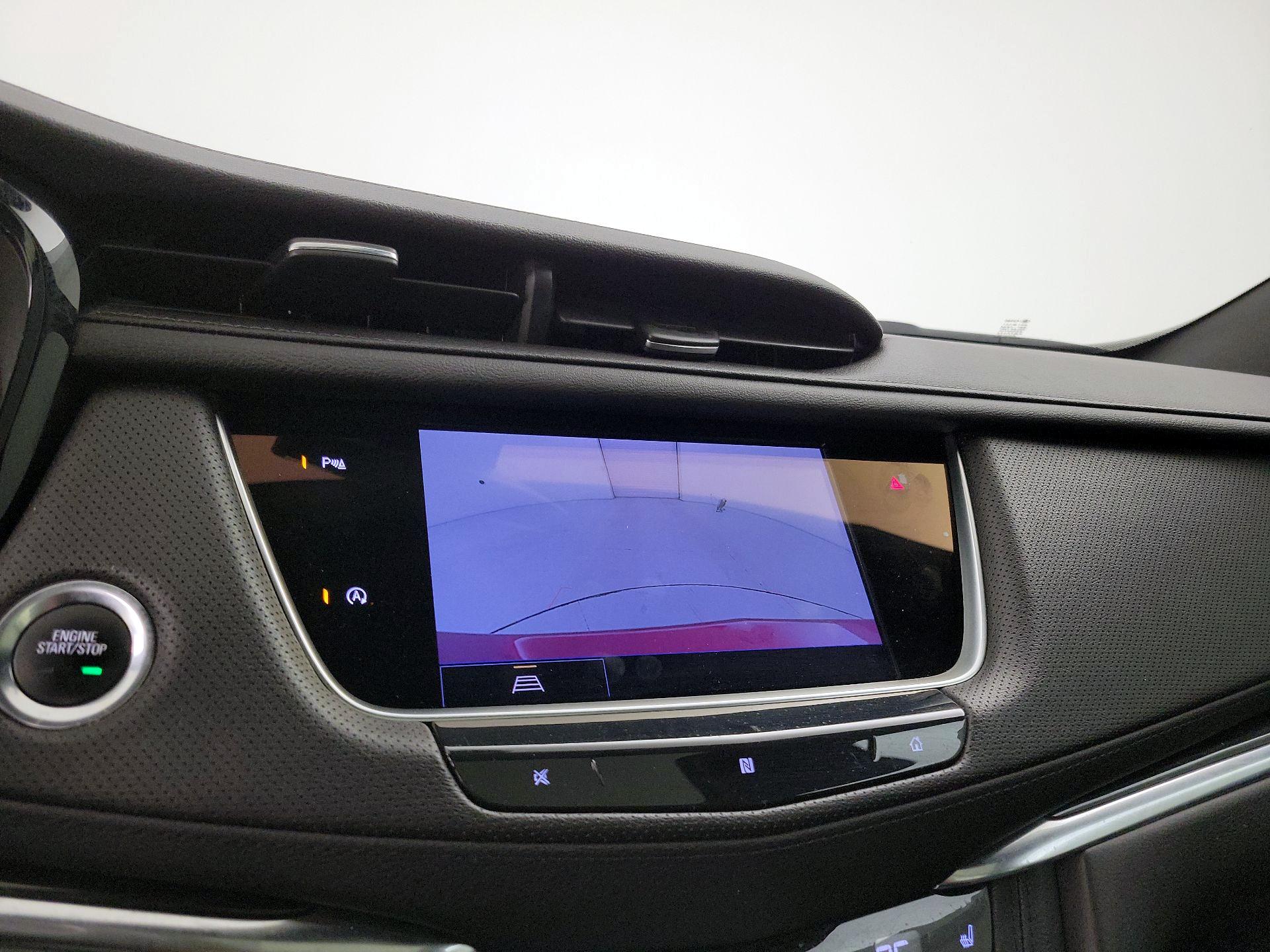 Thumbnail: 2021 Cadillac XT5 - 15