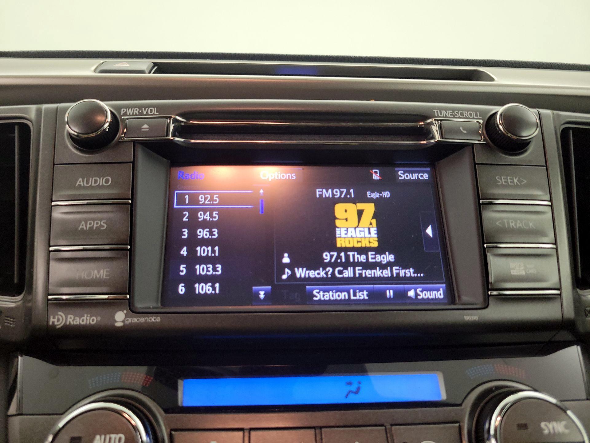 Thumbnail: 2015 Toyota RAV4 - 15