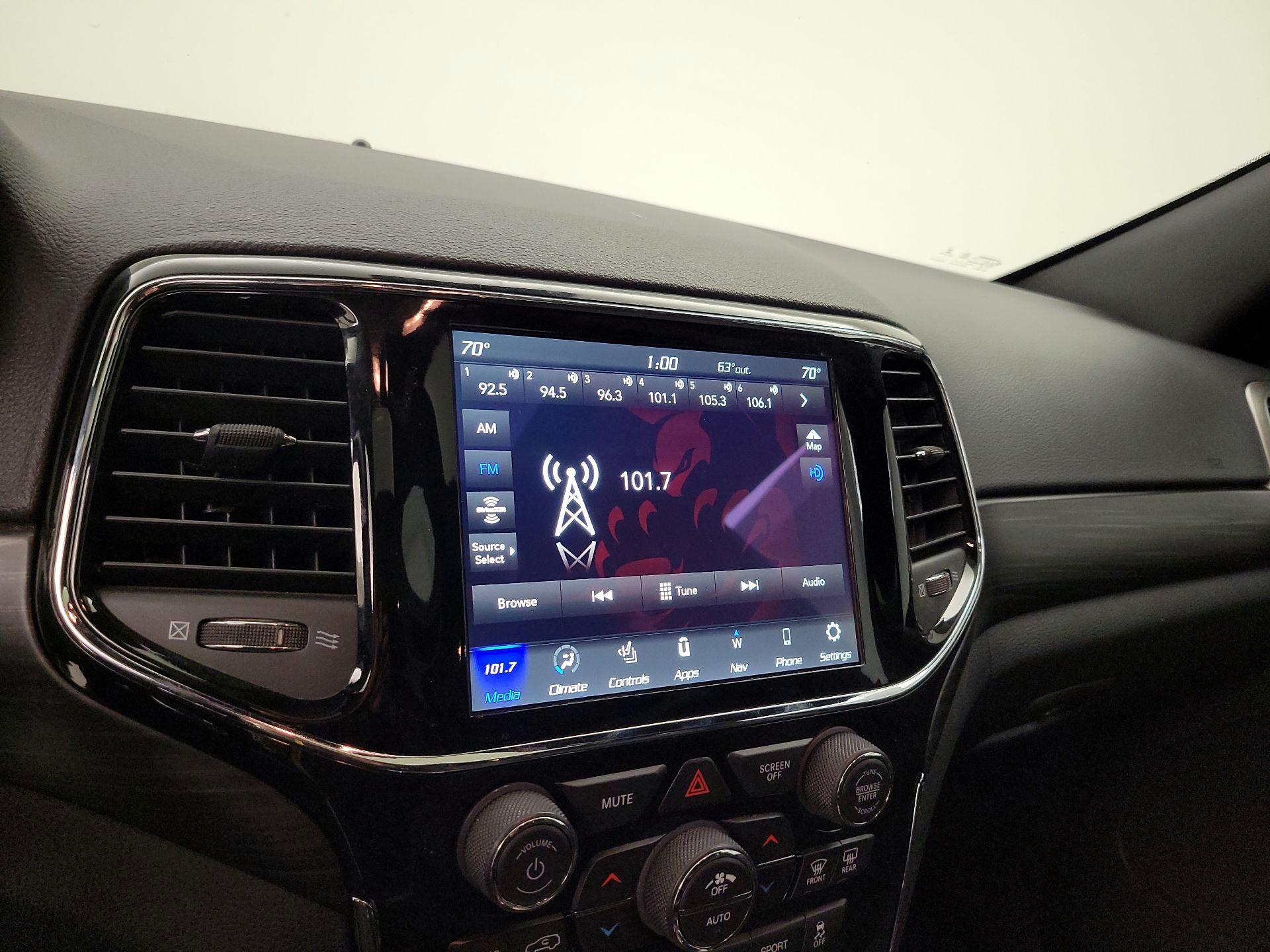 Thumbnail: 2020 Jeep Grand Cherokee - 16