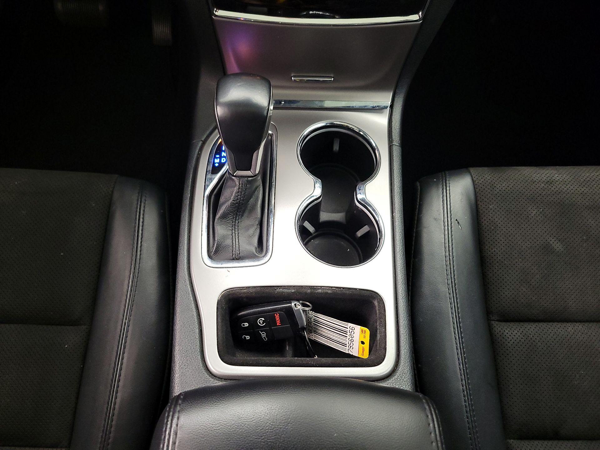 Thumbnail: 2020 Jeep Grand Cherokee - 18