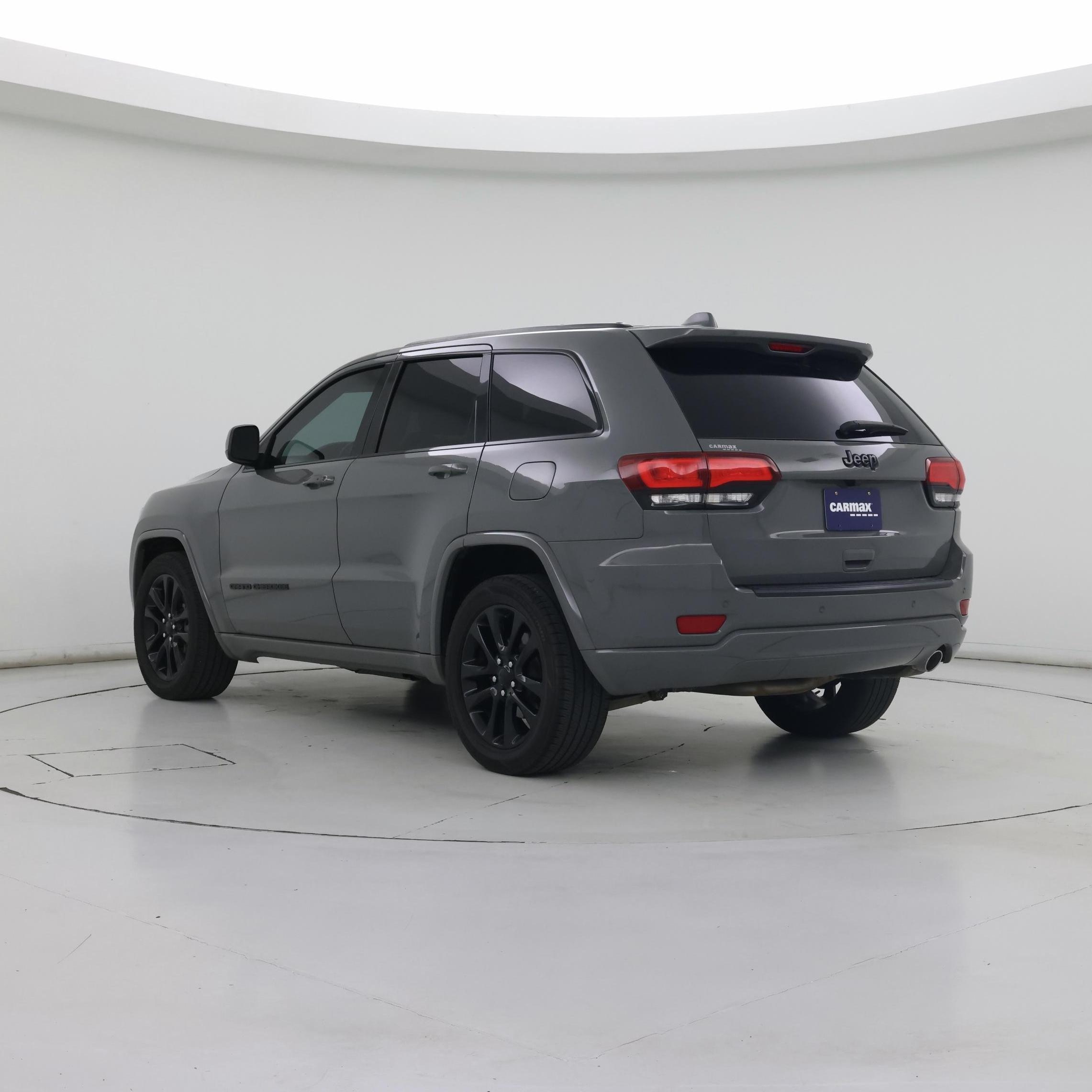 Thumbnail: 2020 Jeep Grand Cherokee - 2