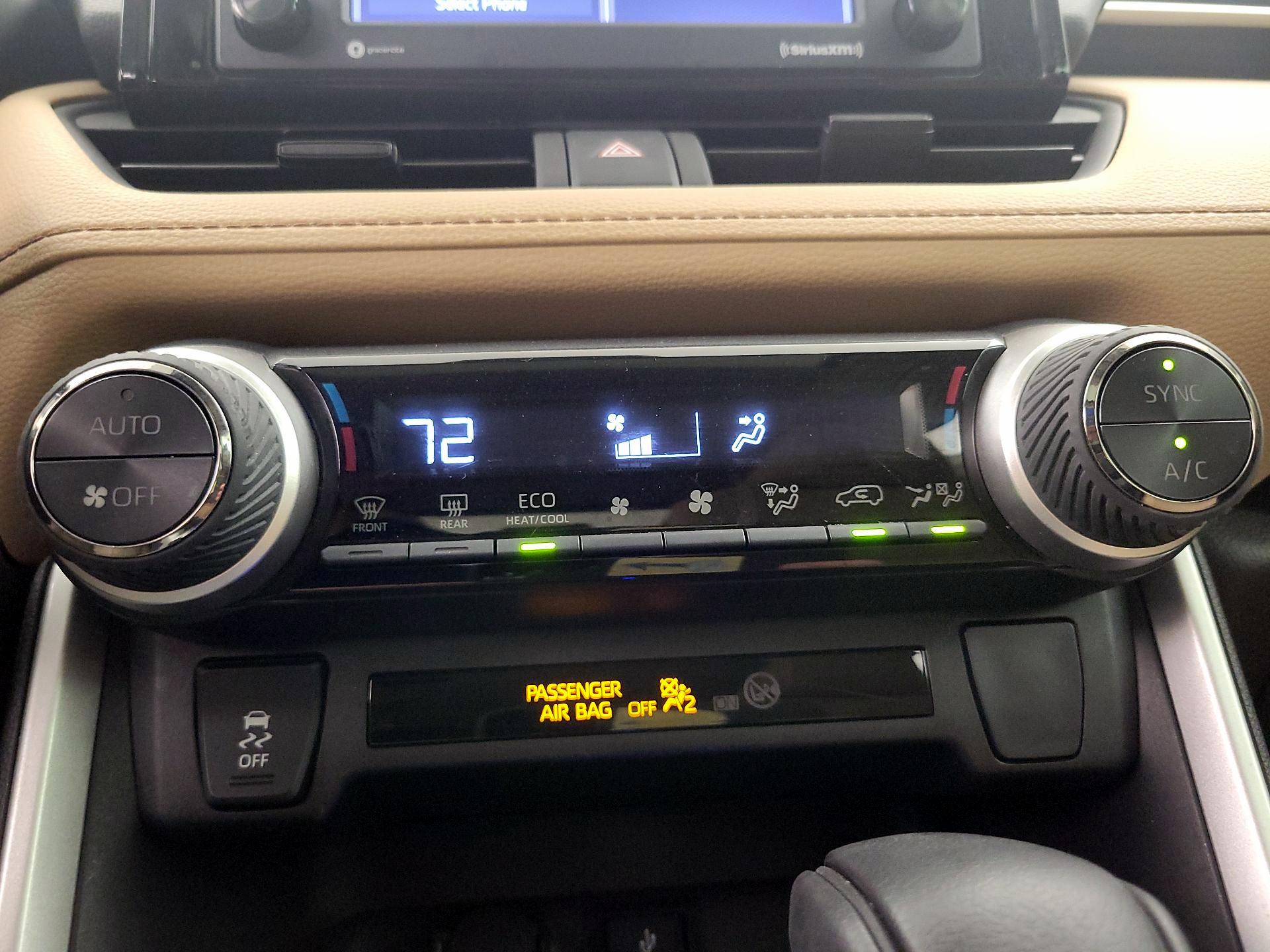 Thumbnail: 2022 Toyota RAV4 - 16