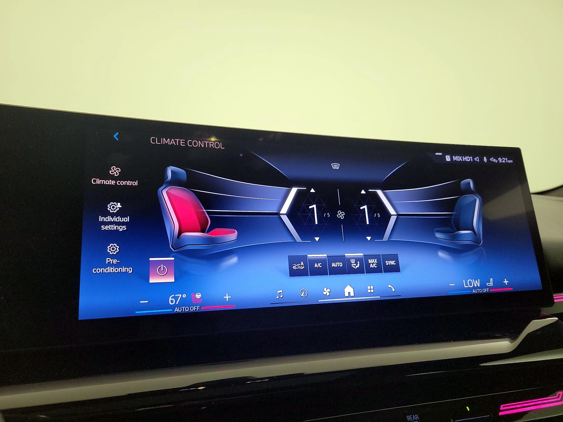 Thumbnail: 2024 BMW 5 Series - 16