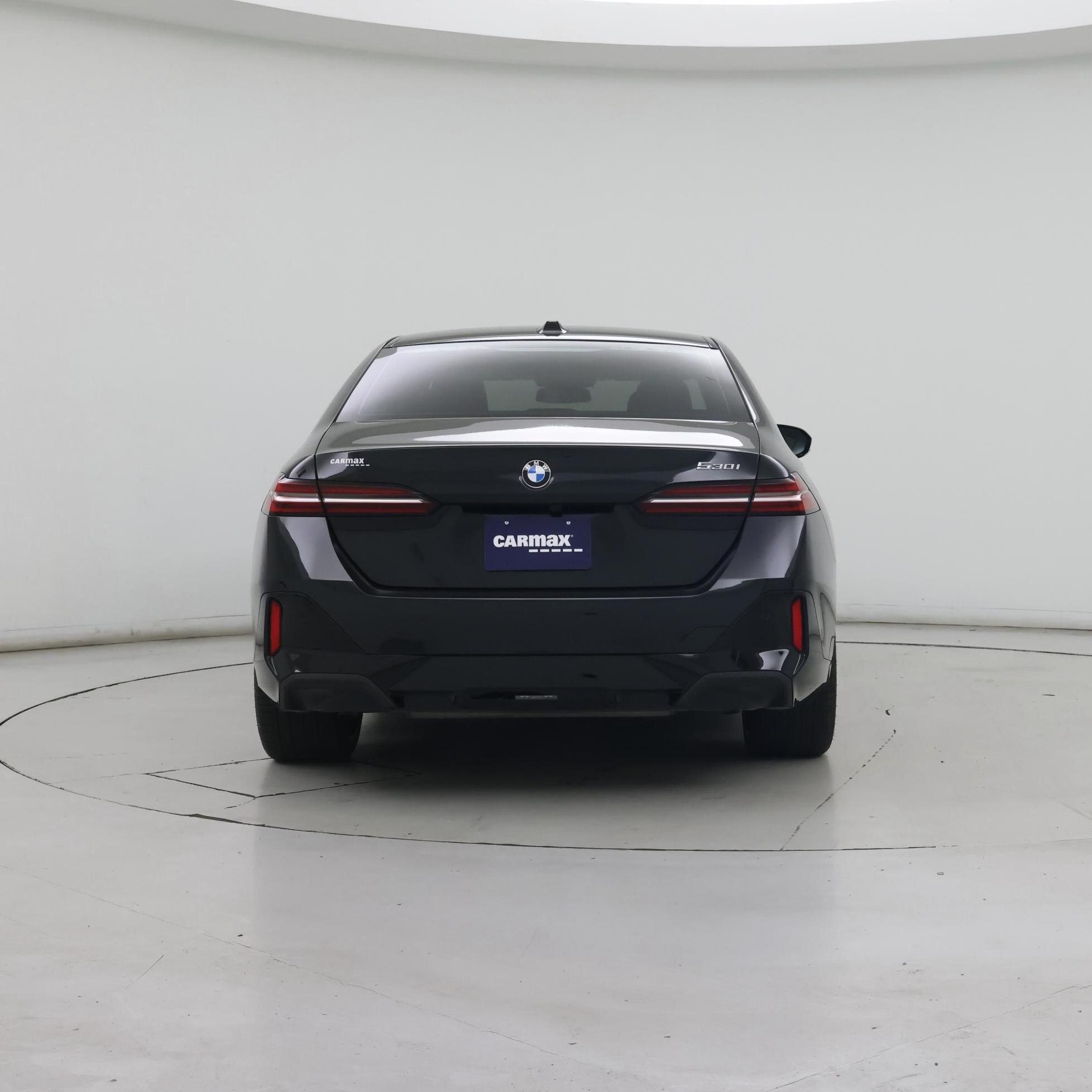 Thumbnail: 2024 BMW 5 Series - 6