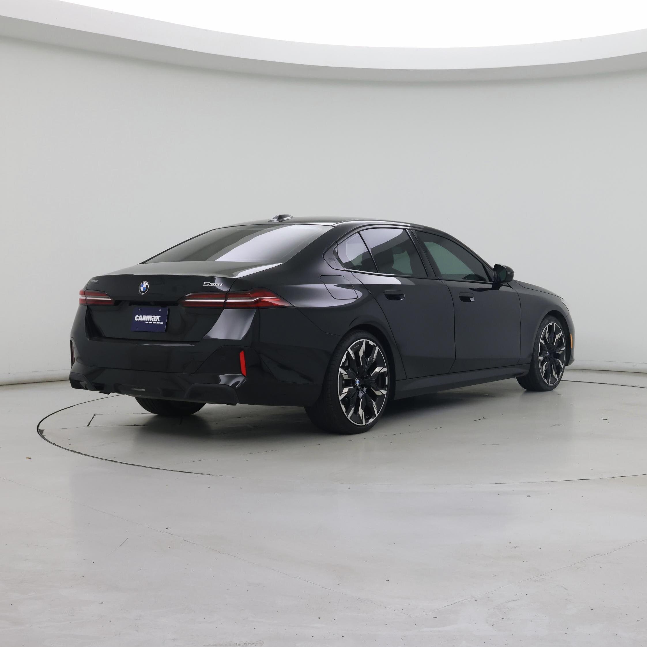 Thumbnail: 2024 BMW 5 Series - 8