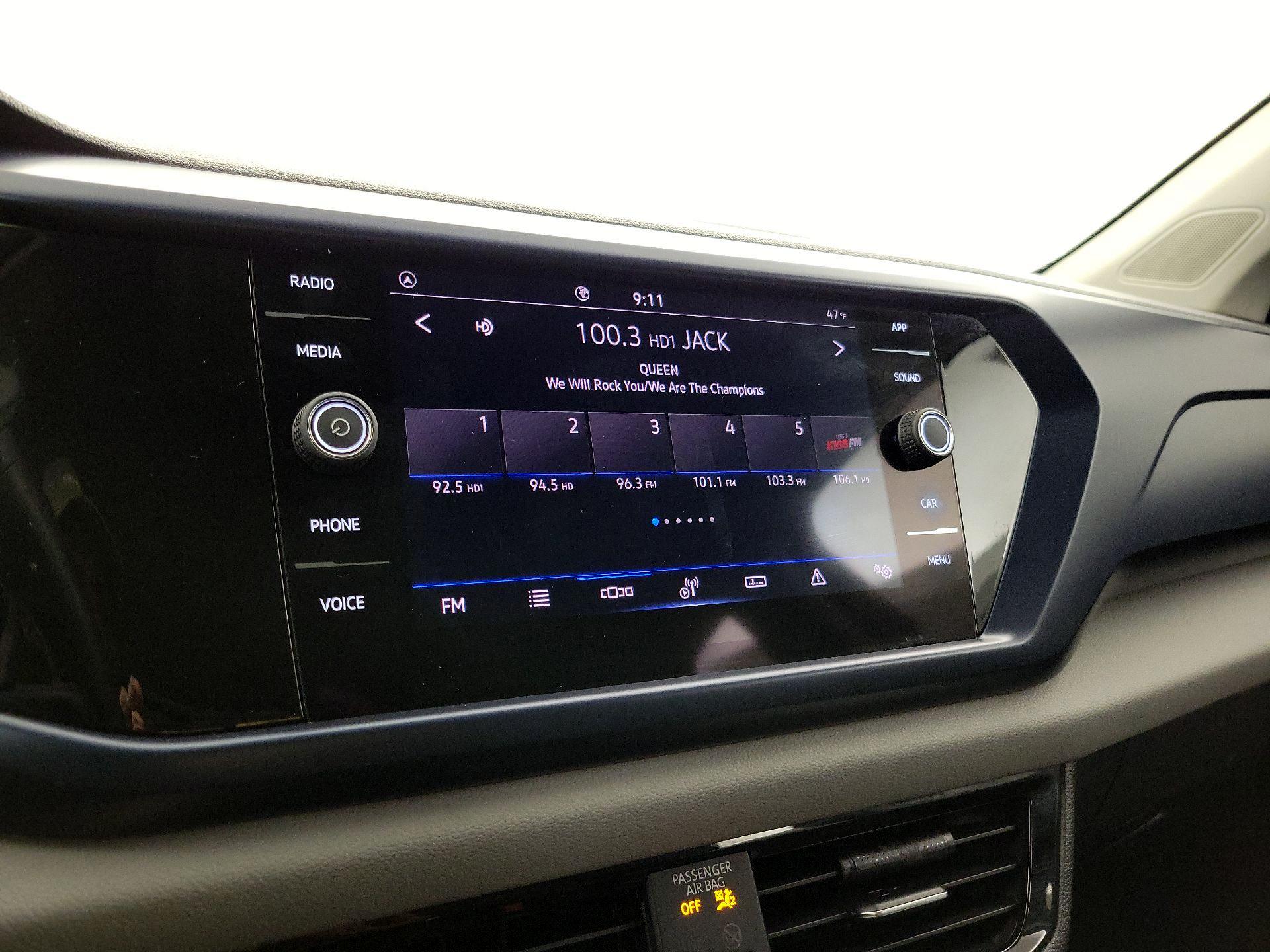 Thumbnail: 2022 Volkswagen Taos - 15