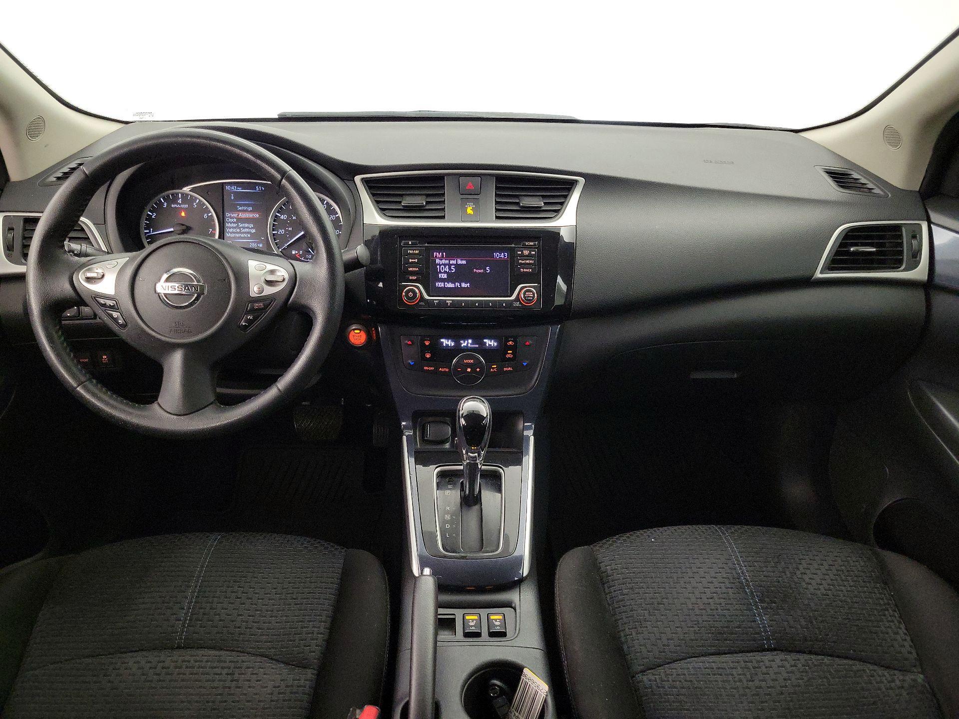 Thumbnail: 2018 Nissan Sentra - 9