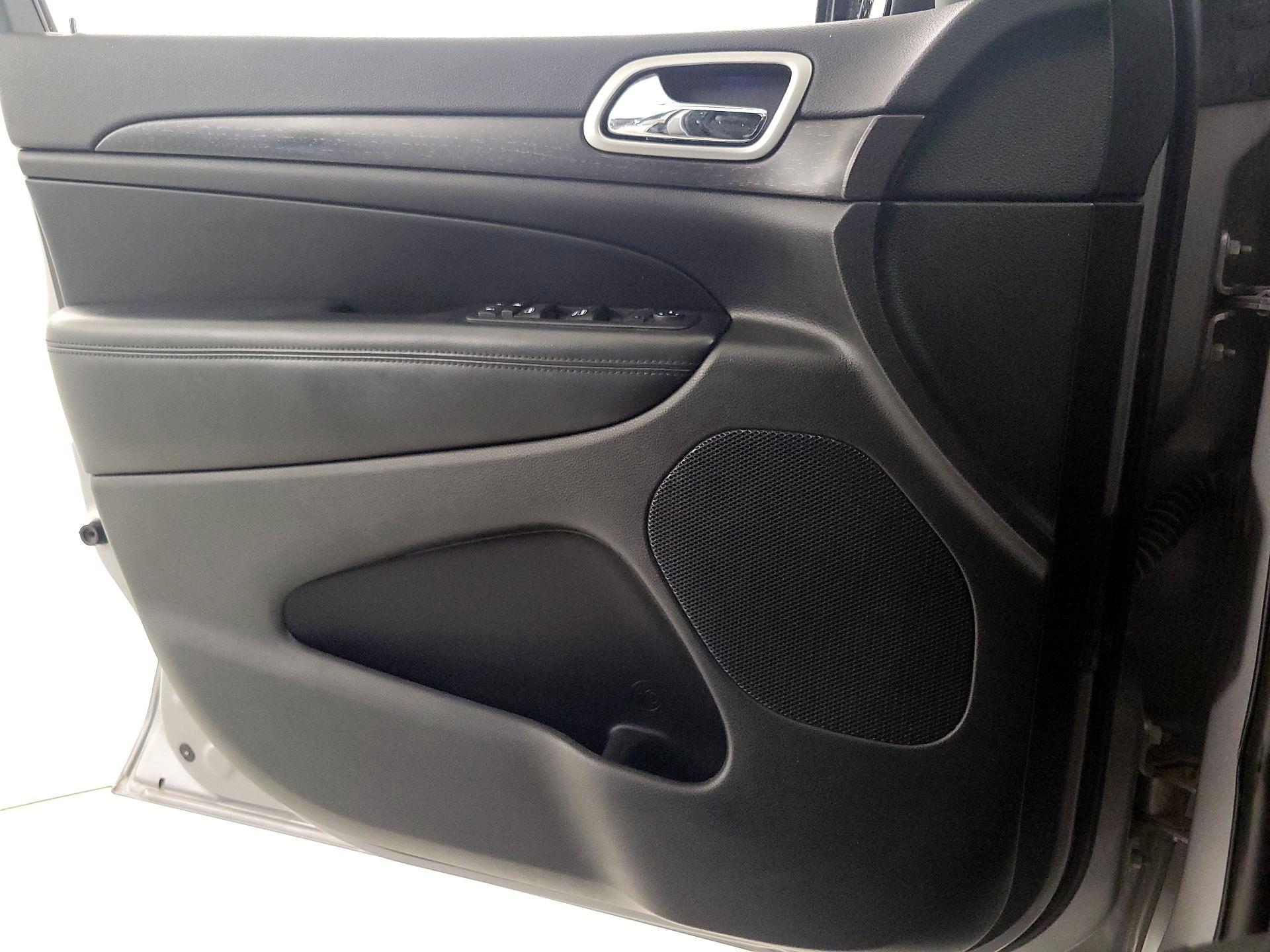 Thumbnail: 2018 Jeep Grand Cherokee - 12