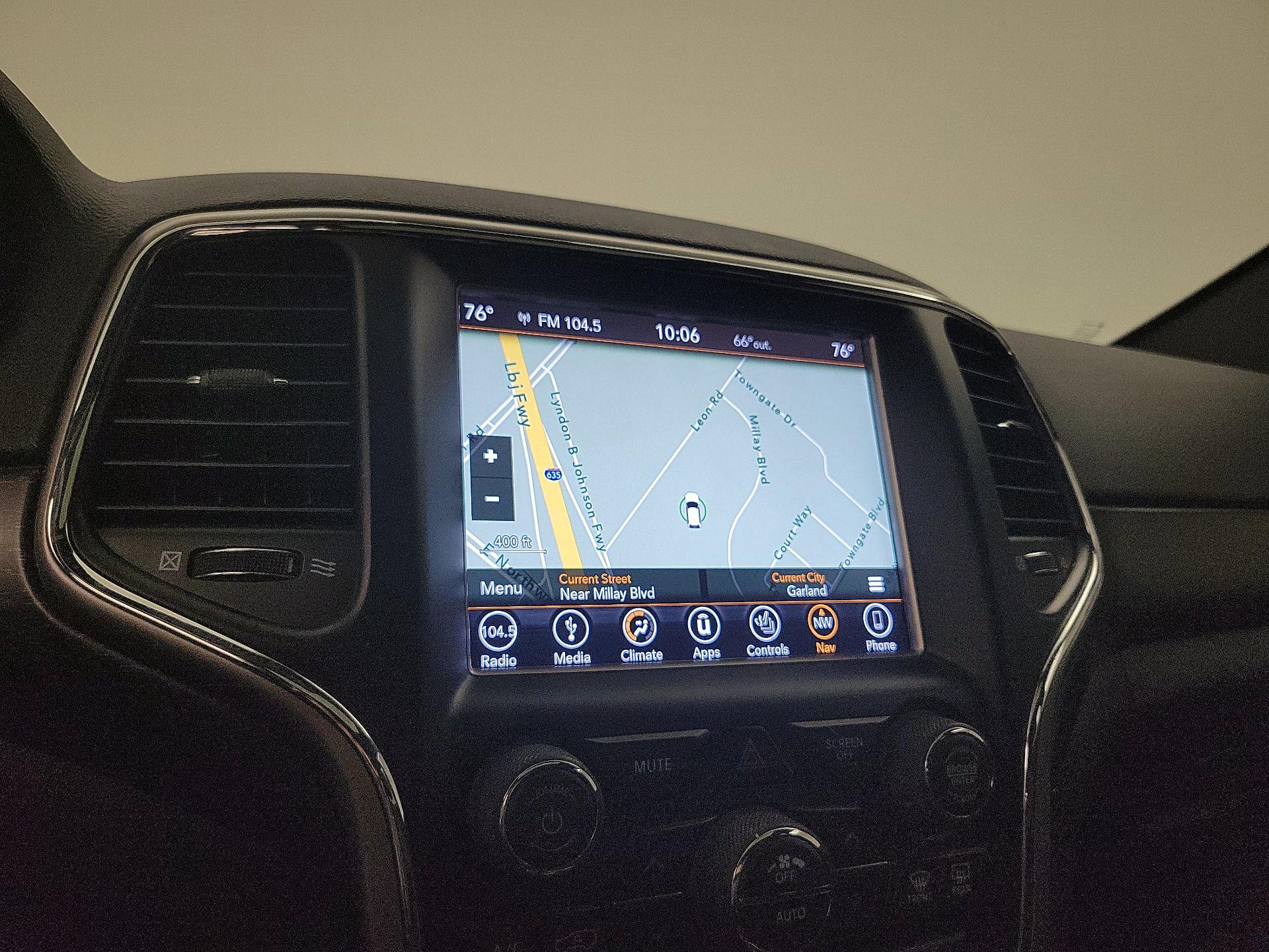 Thumbnail: 2018 Jeep Grand Cherokee - 14