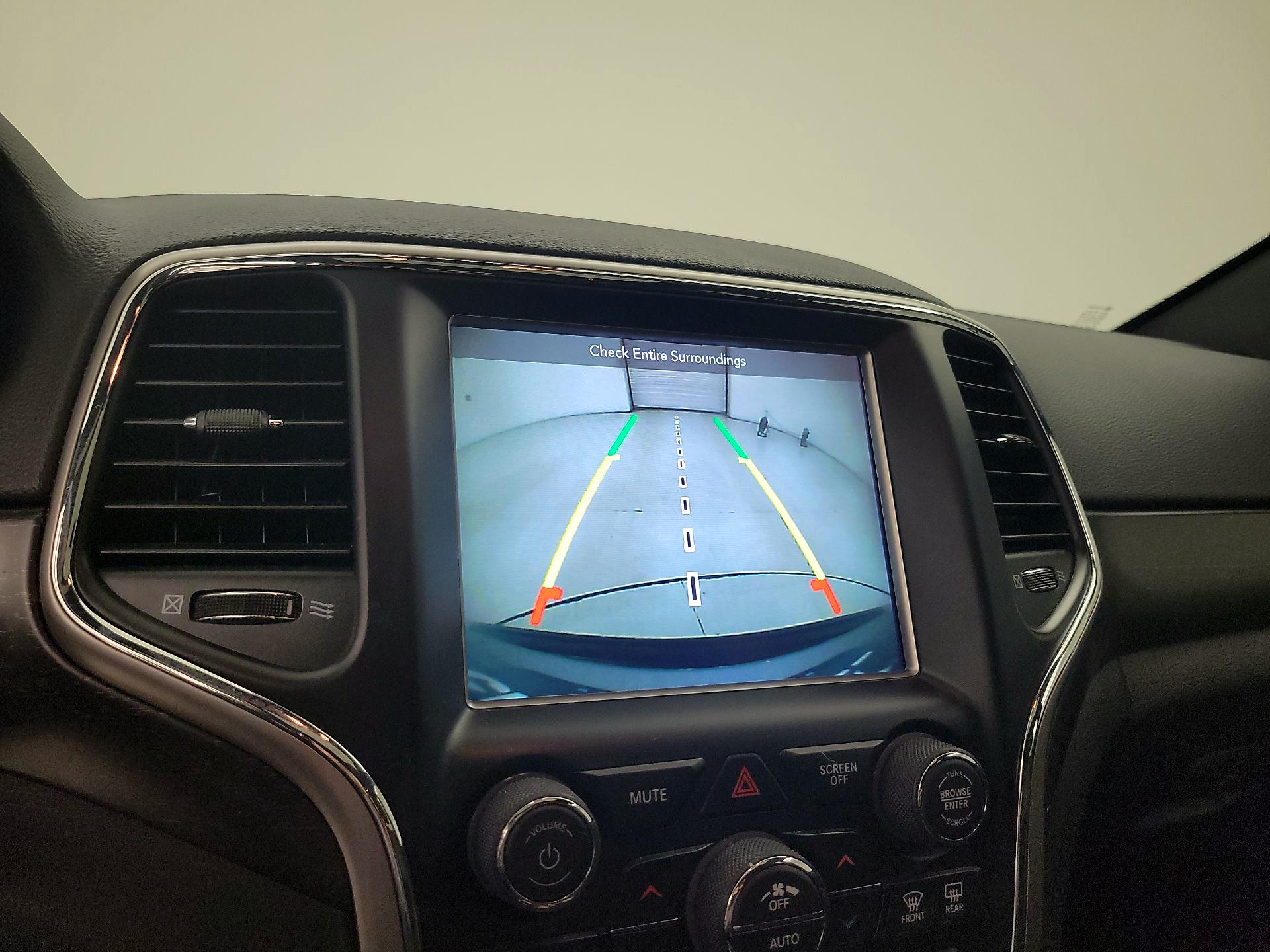 Thumbnail: 2018 Jeep Grand Cherokee - 15