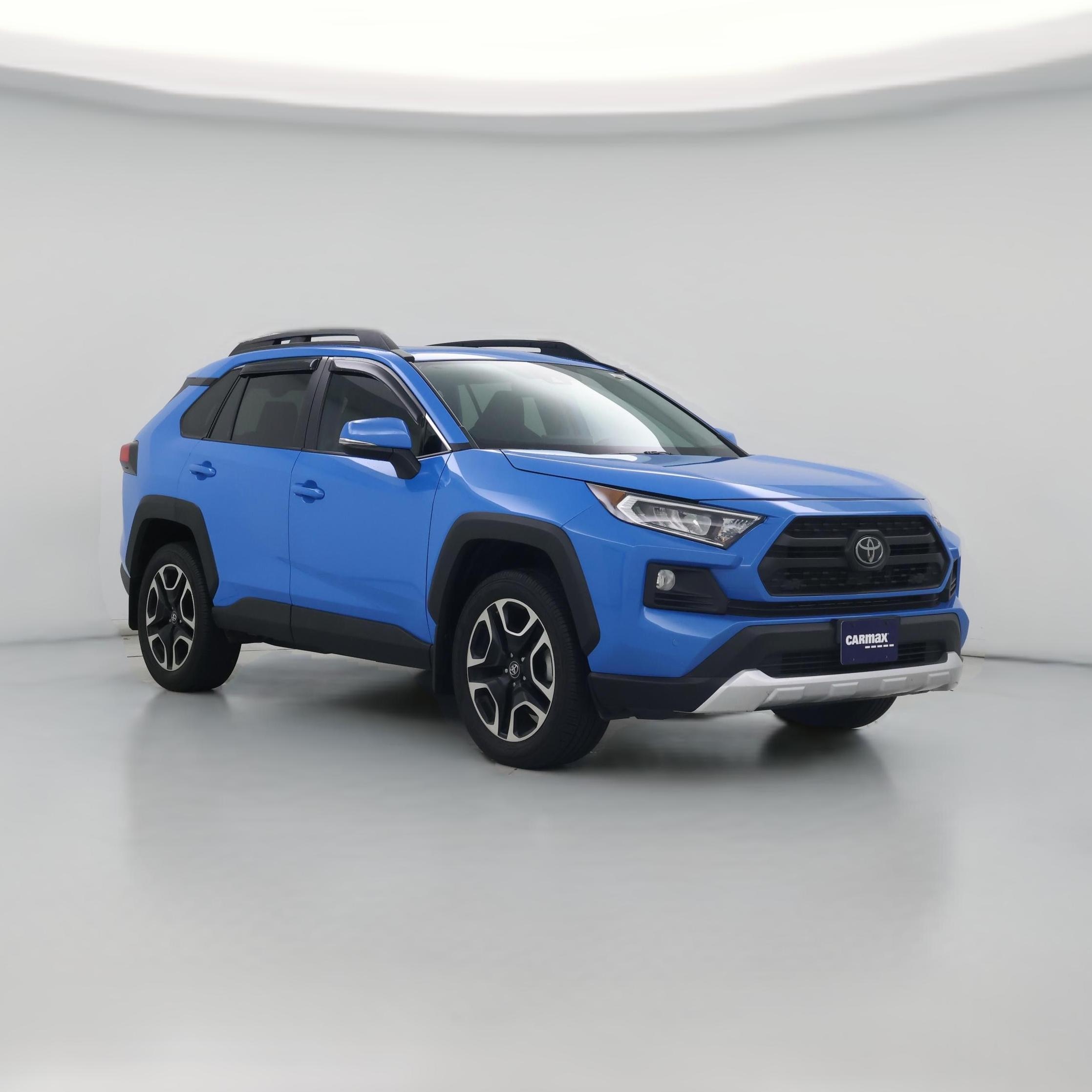Thumbnail: 2019 Toyota RAV4 - 1