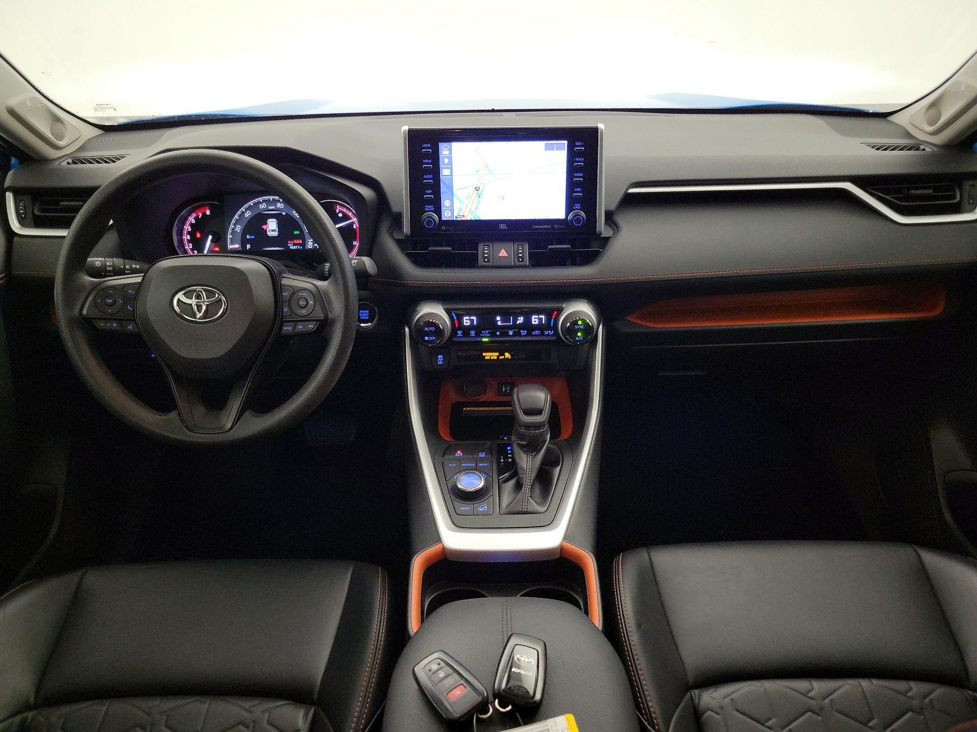 Thumbnail: 2019 Toyota RAV4 - 9