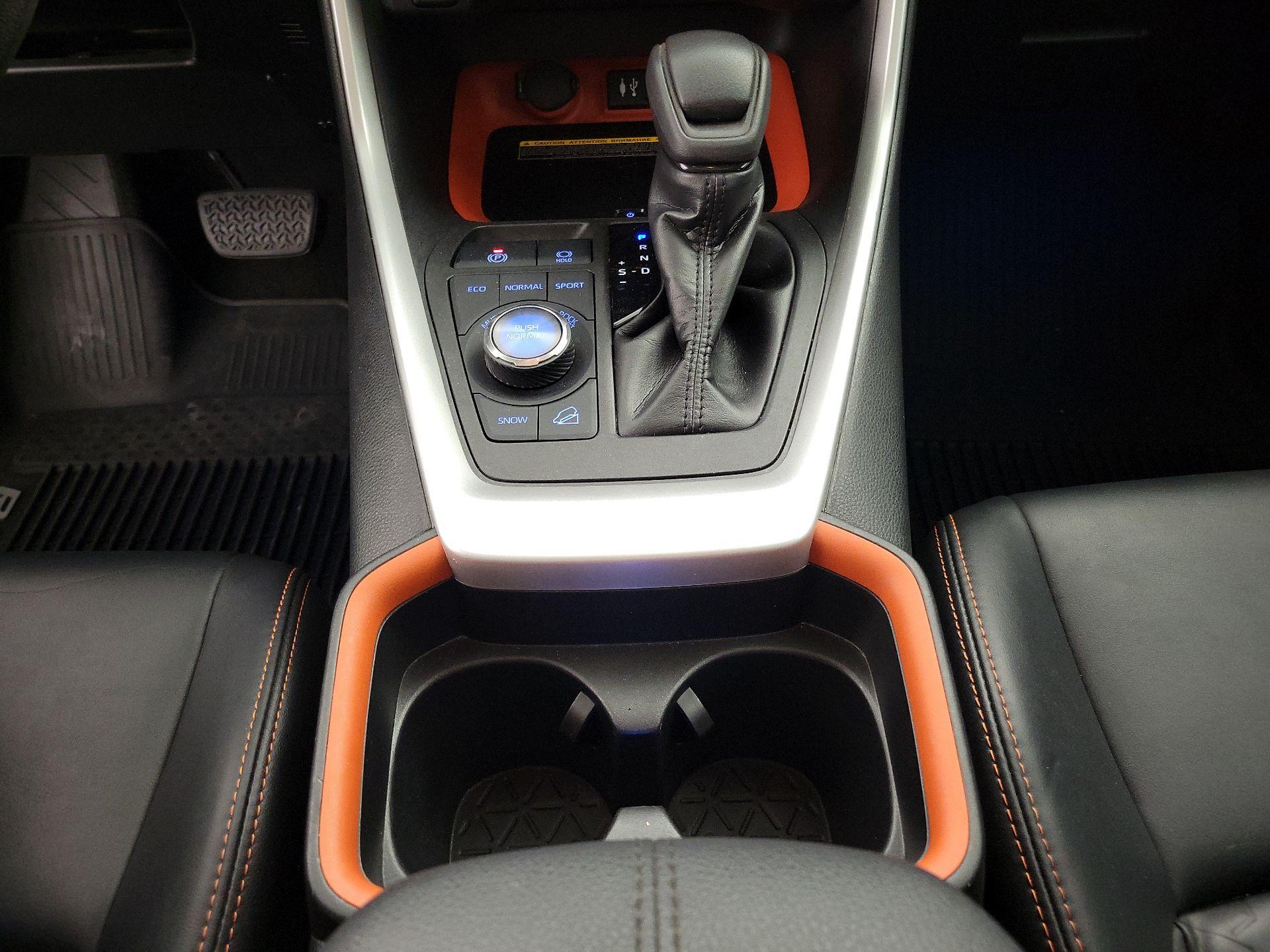 Thumbnail: 2019 Toyota RAV4 - 18