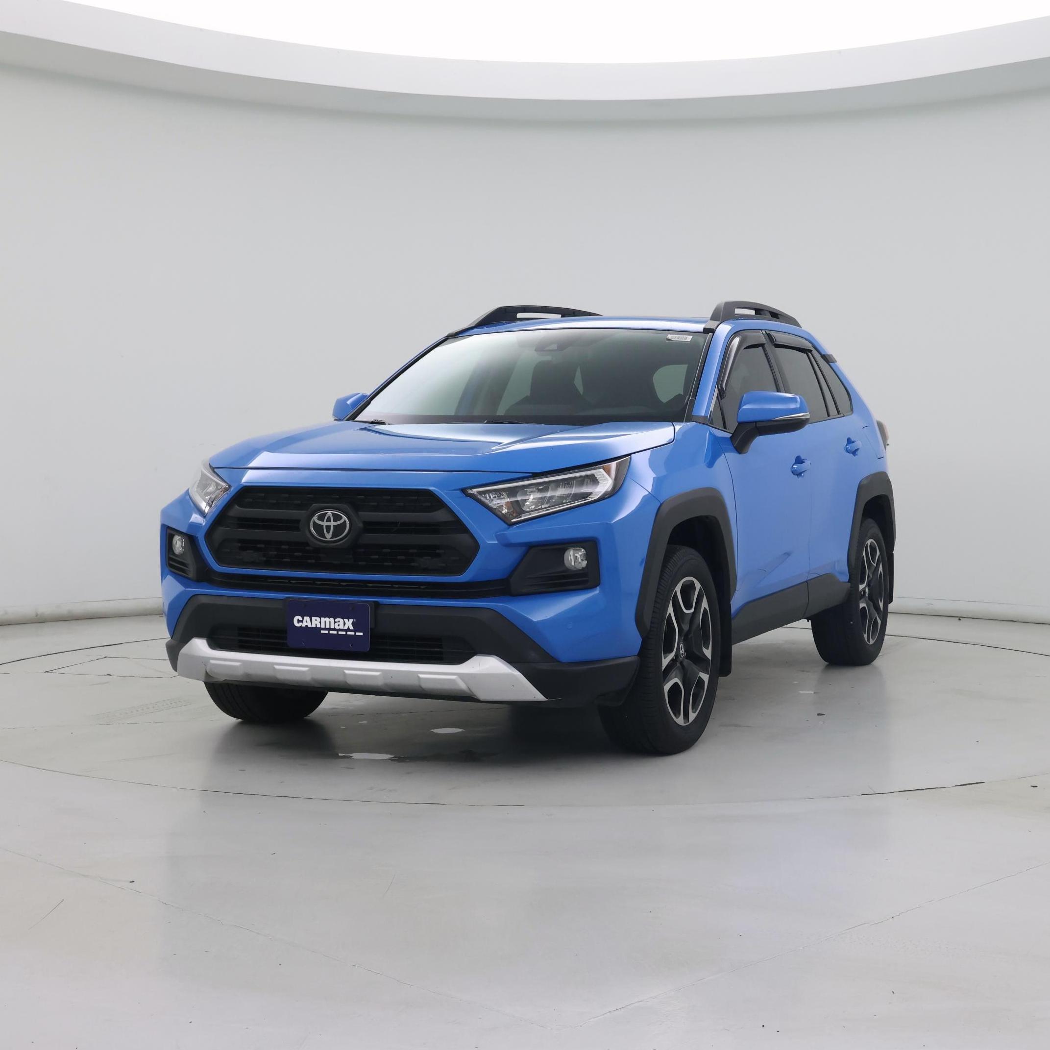Thumbnail: 2019 Toyota RAV4 - 4